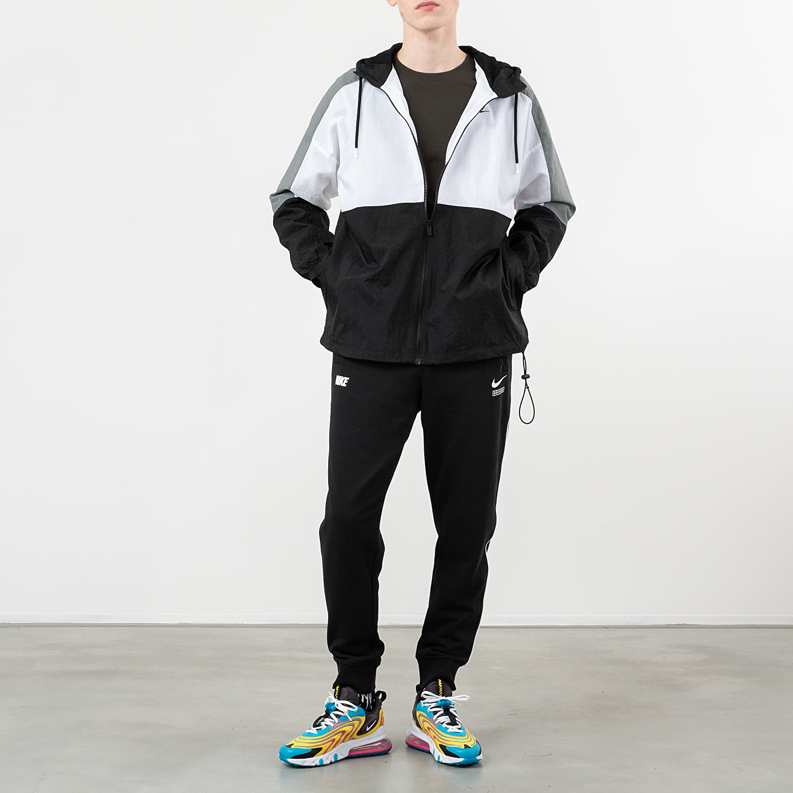 Jacken Nike Sportswear Hooded Woven Jacket Black/ White/ Smoke Grey/ Black