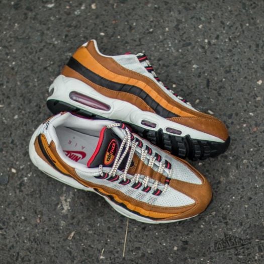 Nike Air Max 95 Escape QS