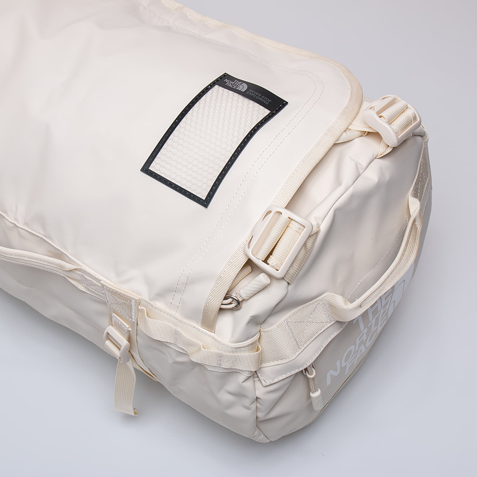 The north face 2025 duffel s weiss