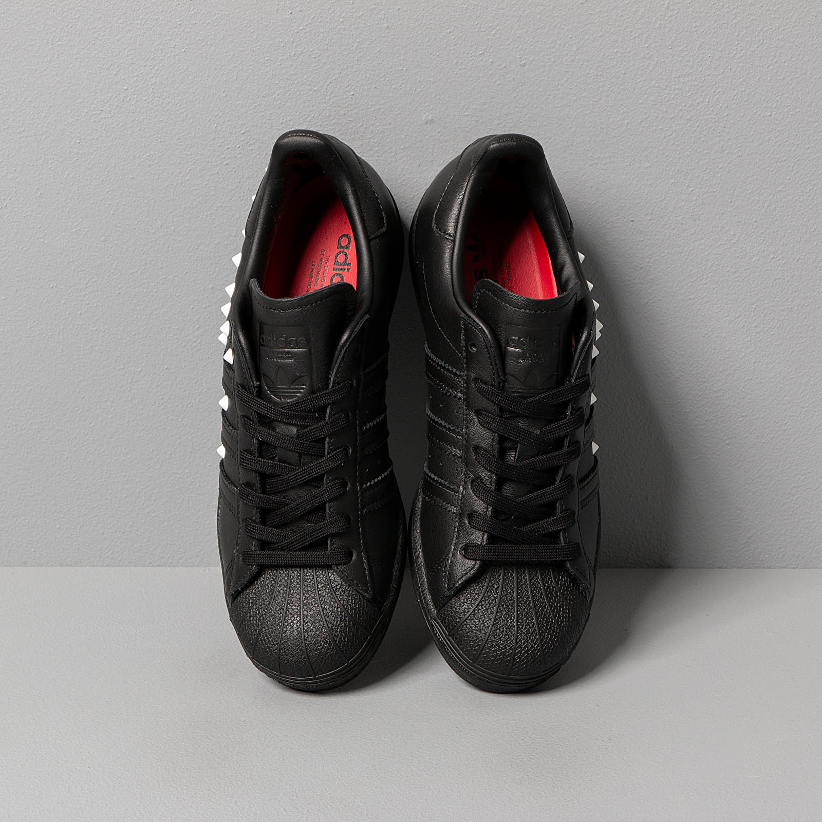 Scarpe donna adidas Superstar W Core Black/ Ftw White/ Scarlet