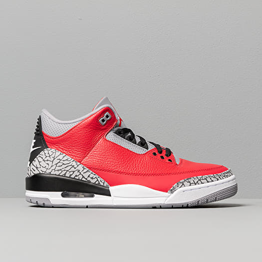 Air Jordan 3 Retro Se