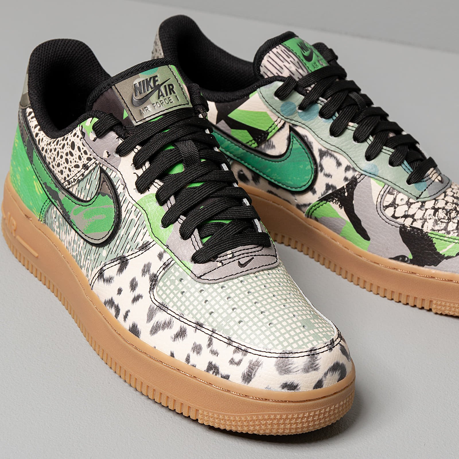 Nike air force outlet 1 qs black/green spark/gum