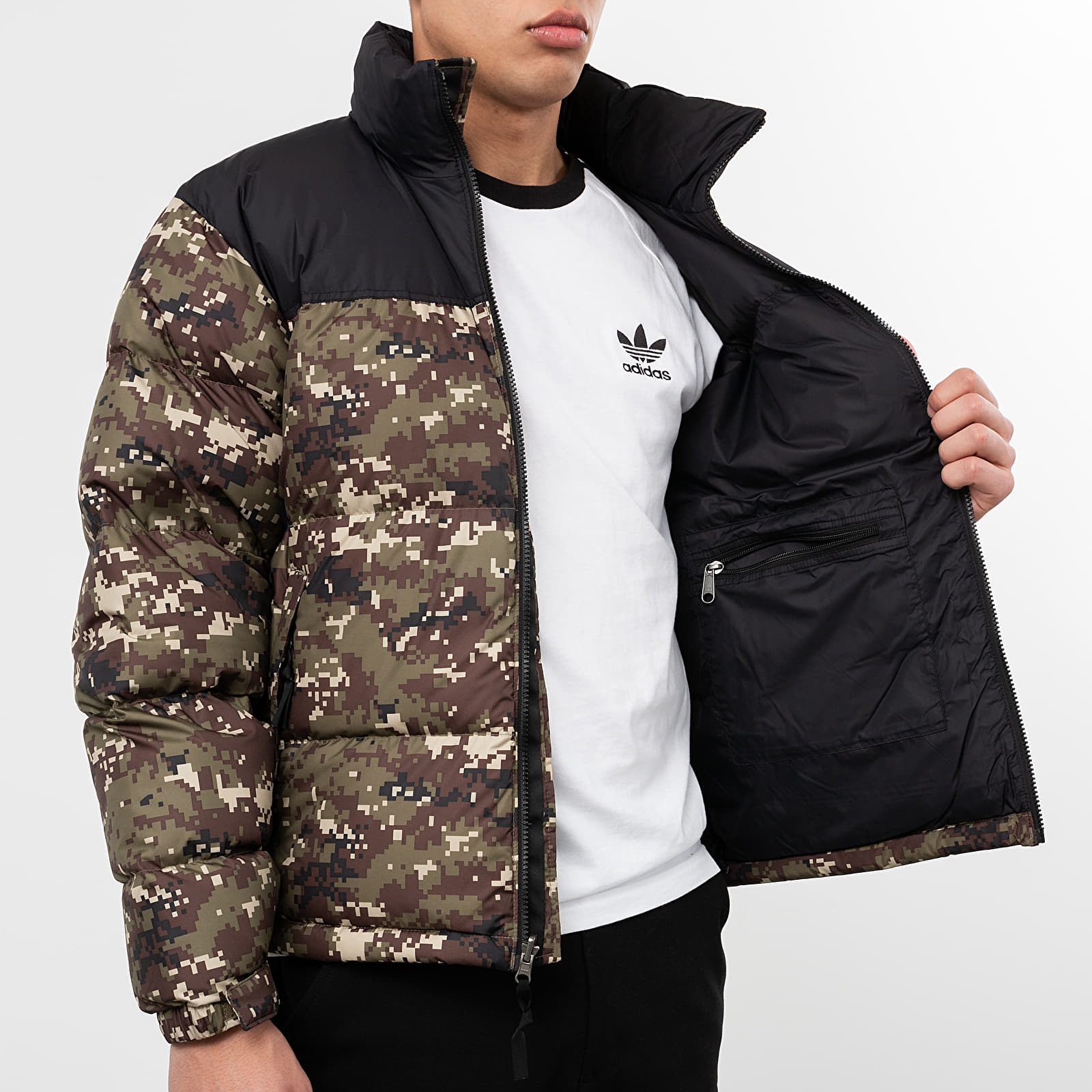 North face retro deals nuptse camo