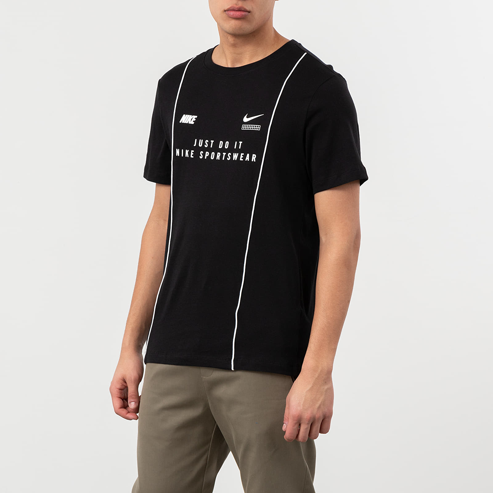 Tricouri Nike Sportswear DNA Tee Black/ White