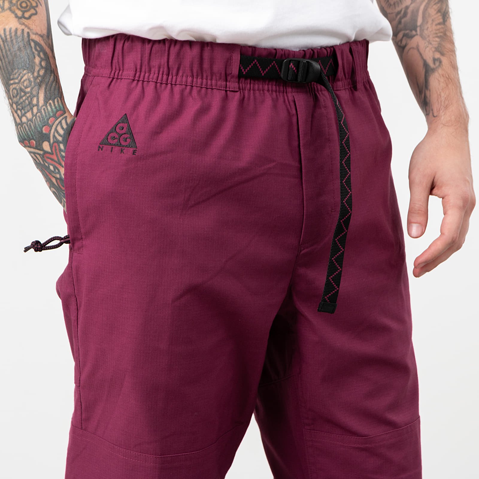 Bukser Nike ACG Trail Pants Villain Red/ Black/ Black
