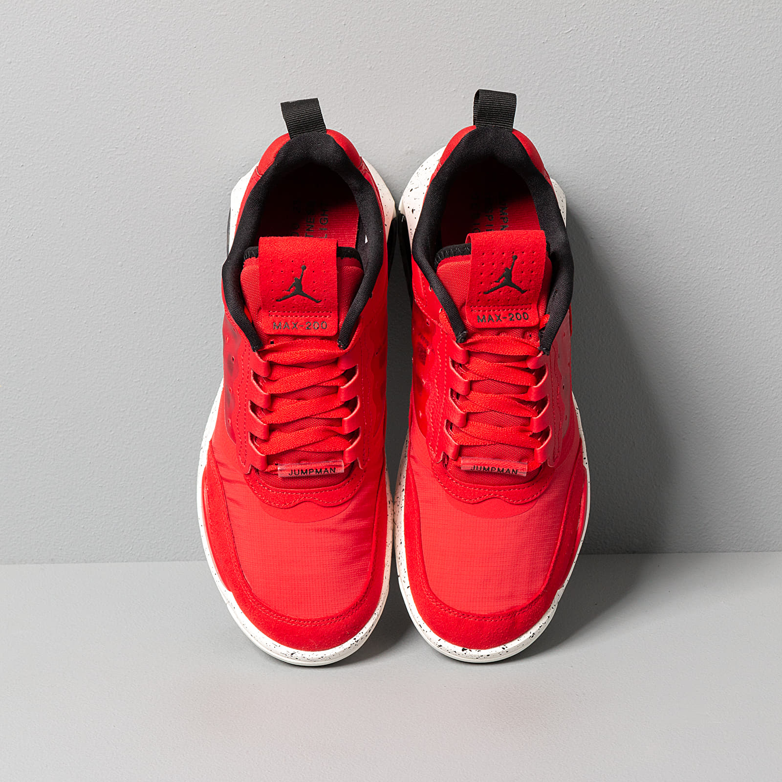 Pánske tenisky a topánky Jordan Max 200 Fire Red/ Black-Sail
