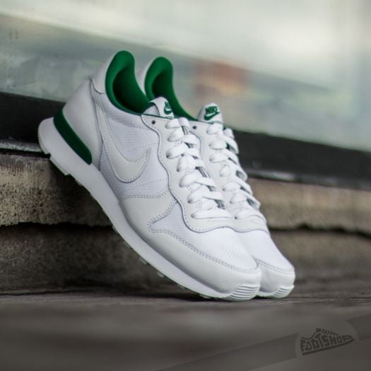 Women s shoes W Nike Internationalist WIM QS White Pine Green Ultraviolet Footshop