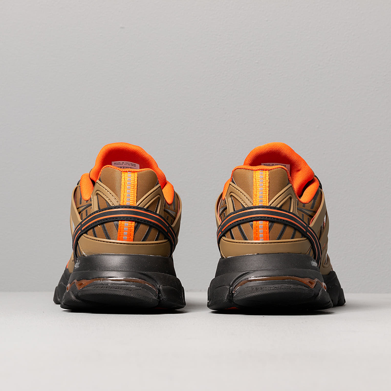 Мъжки кецове и обувки Reebok DMX Trail Shadow Golden Brown/ Orange Dusk/ Black