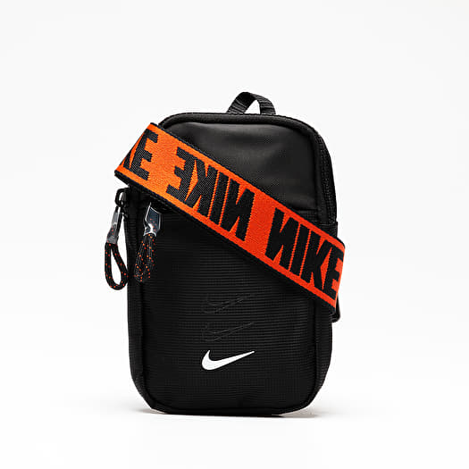 Accessories Nike Sportswear Essentials S Hip Pack Black Black White Footshop