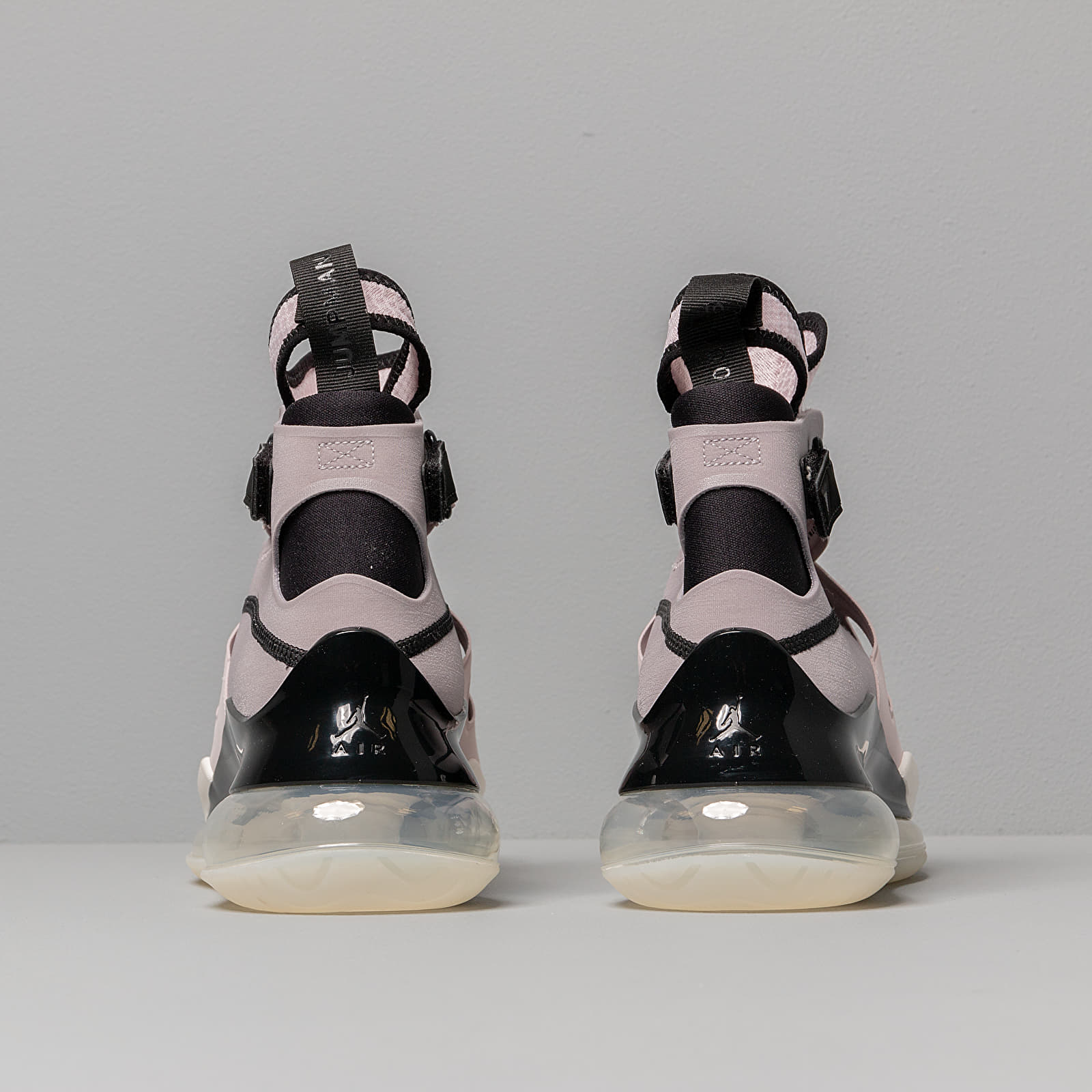 Scarpe donna Air Jordan Wmns Latitude 720 Barely Rose/ Black-Sail-Atmosphere Grey