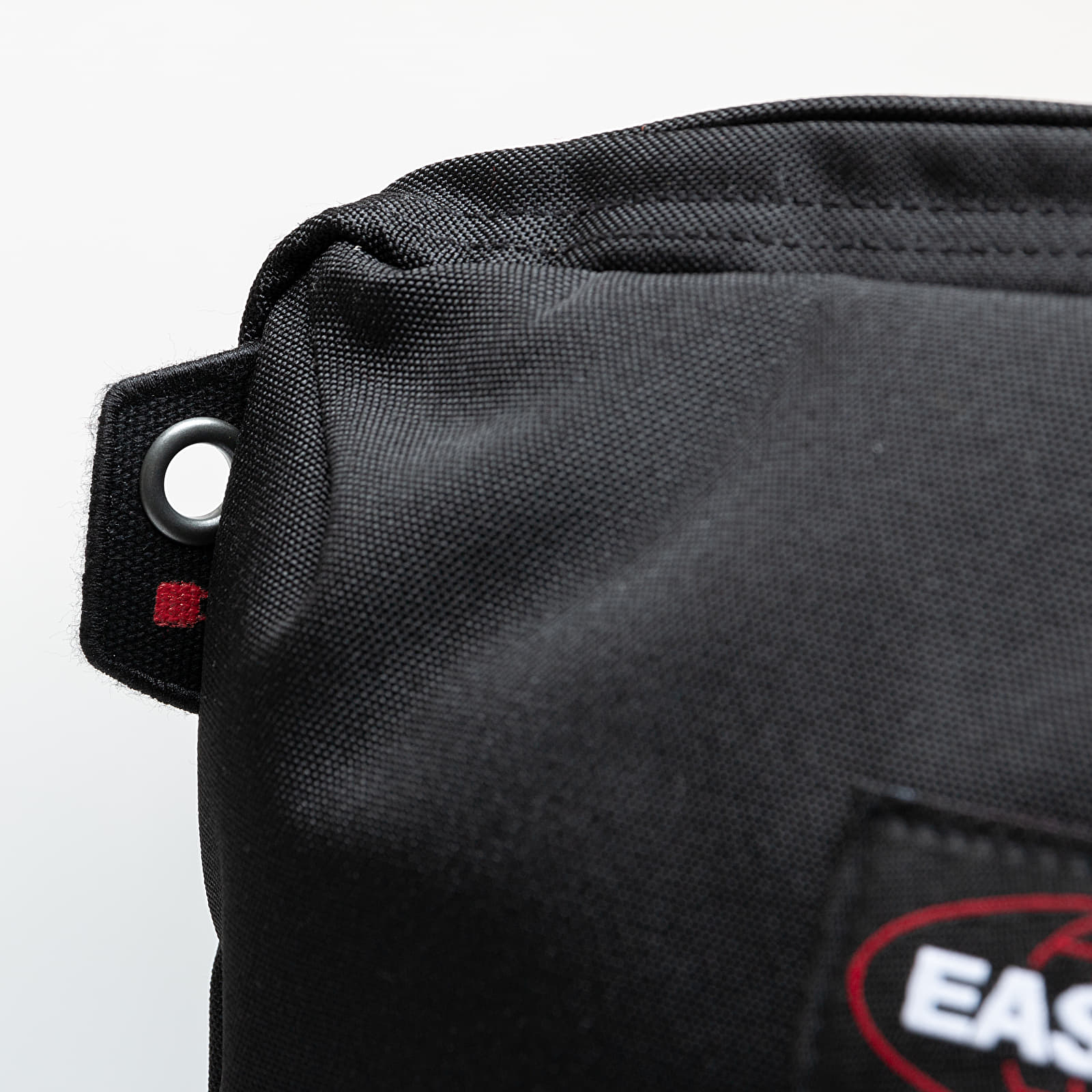 Zaini EASTPAK Traf'Ik 4 S Cabin Black