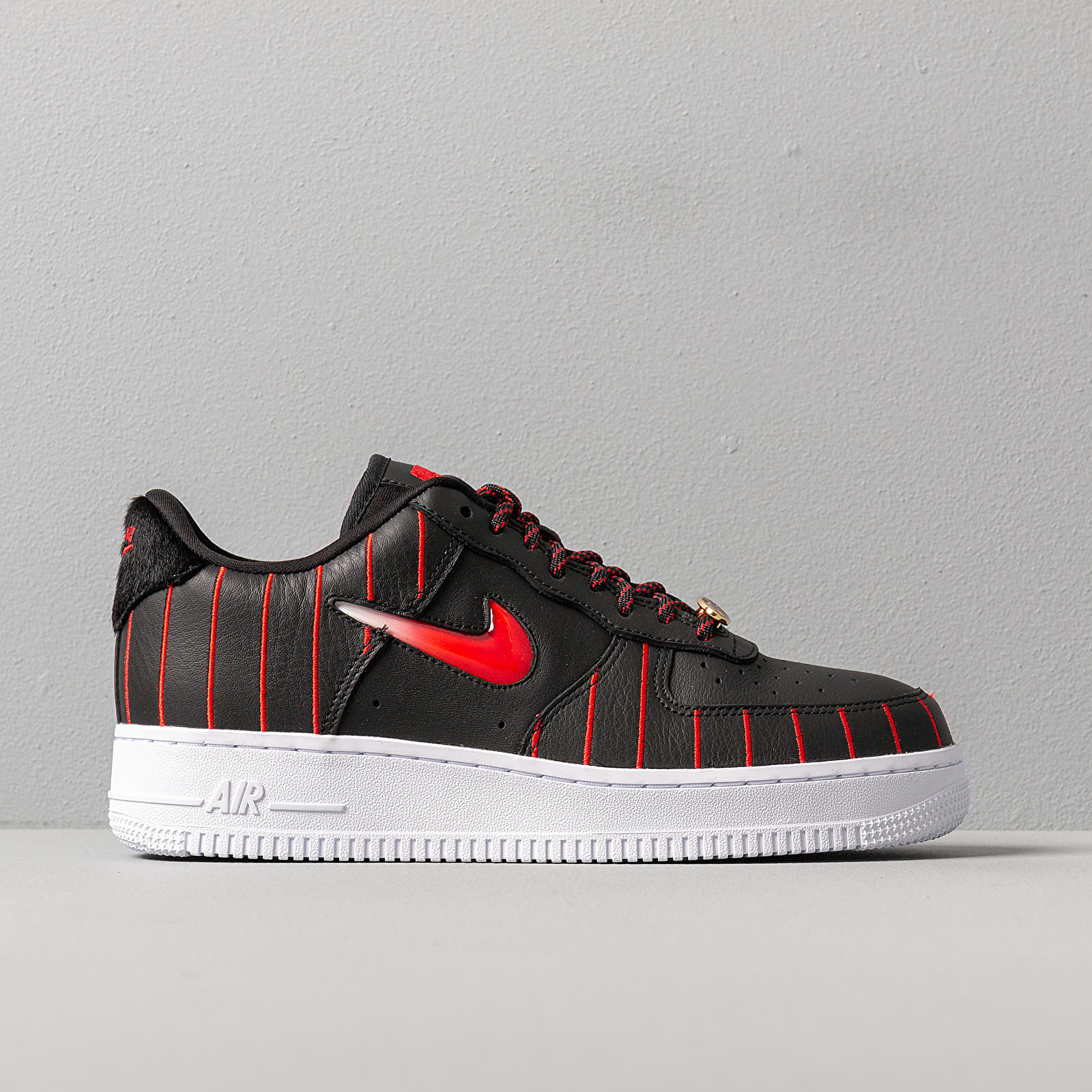 Women's shoes Nike W Air Force 1 Jewel QS Black/ University Red-Black