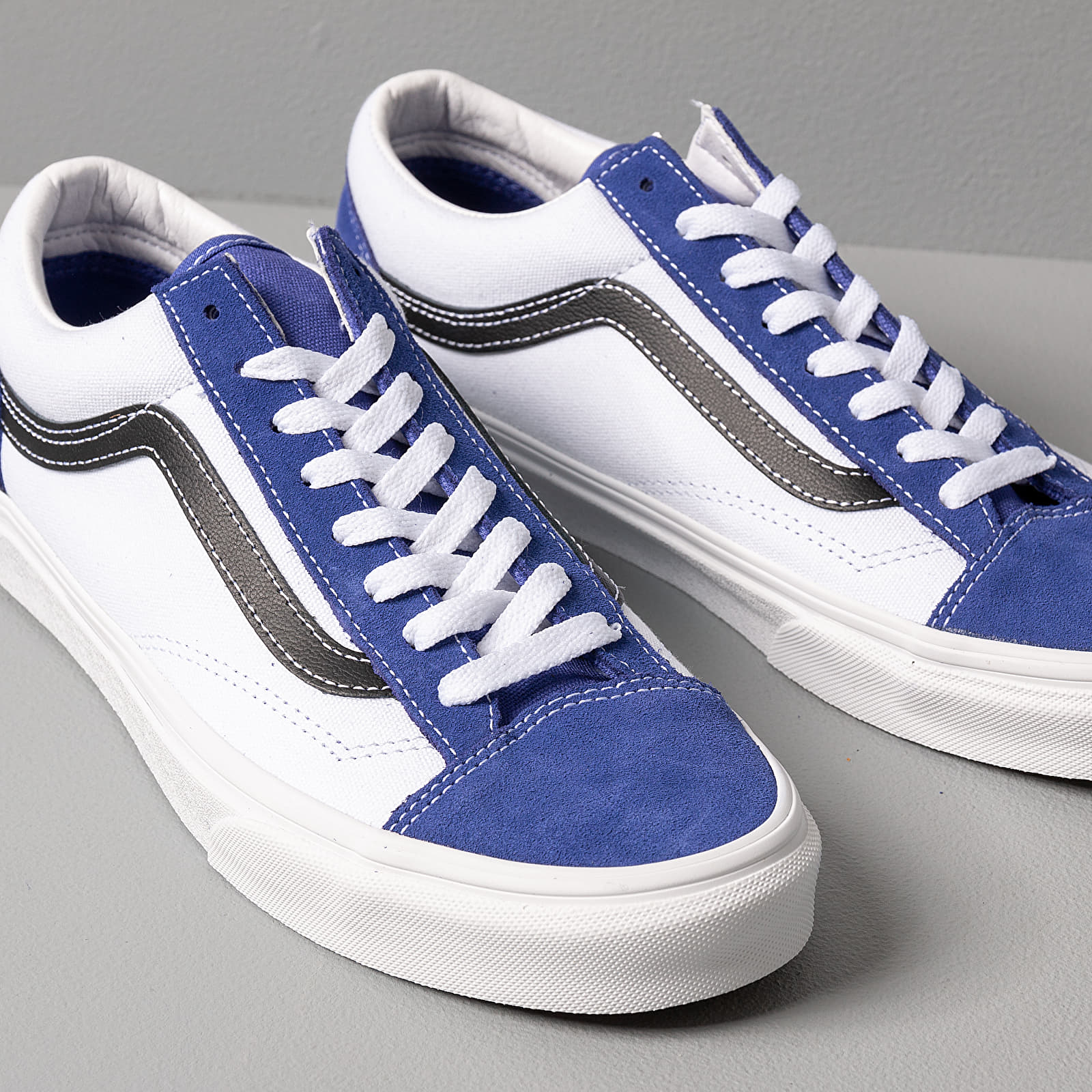 Bright blue vans online