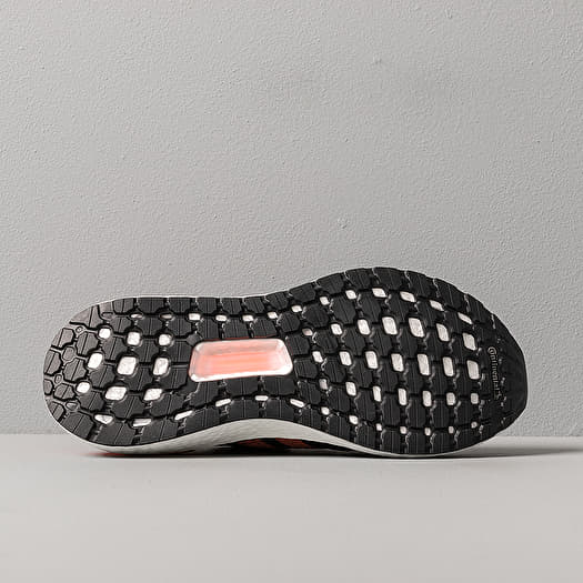 adidas UltraBOOST 20 W