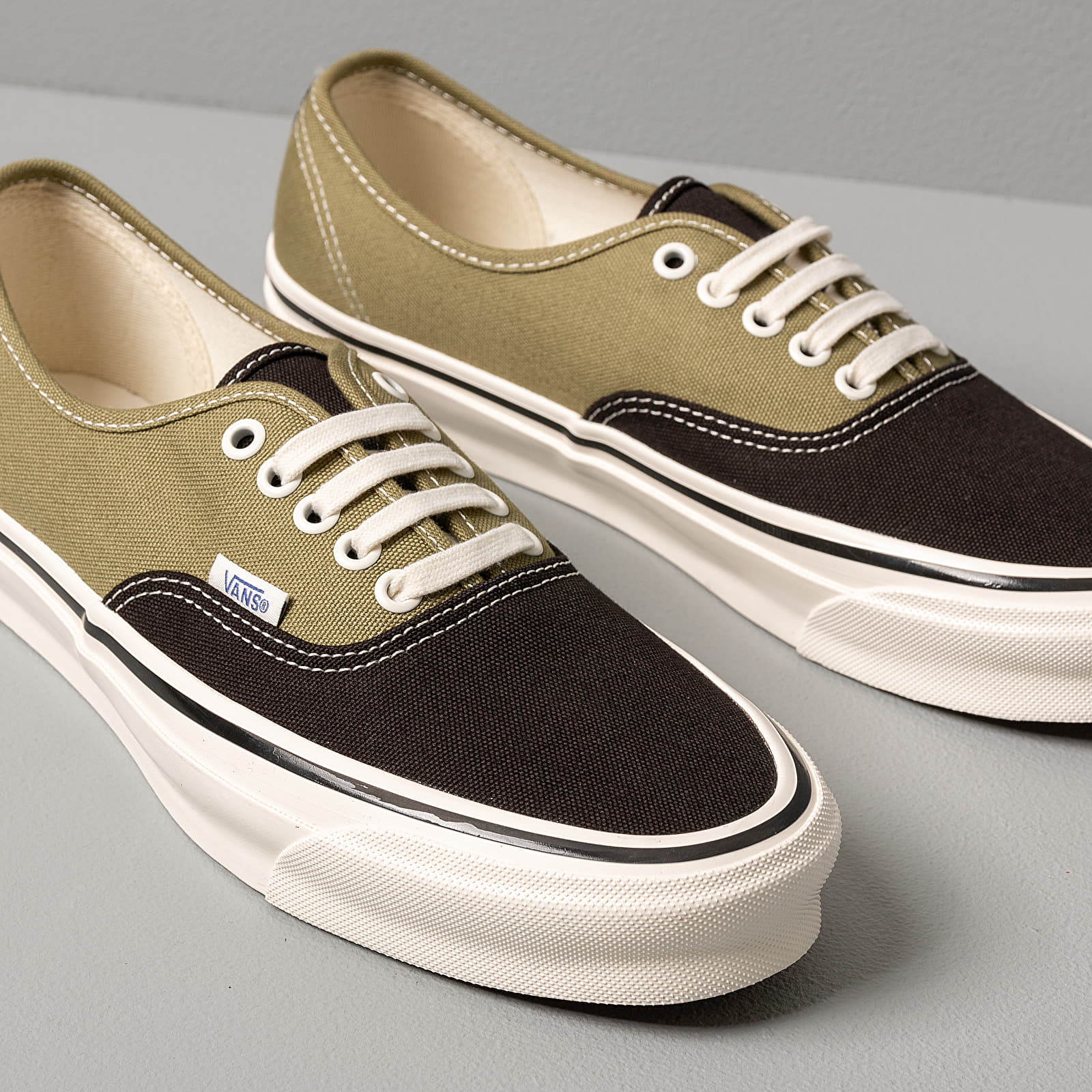 Men's shoes Vans OG Authentic LX (OG) Black/ Lizard