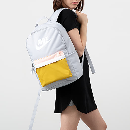 nike 2.0 heritage backpack