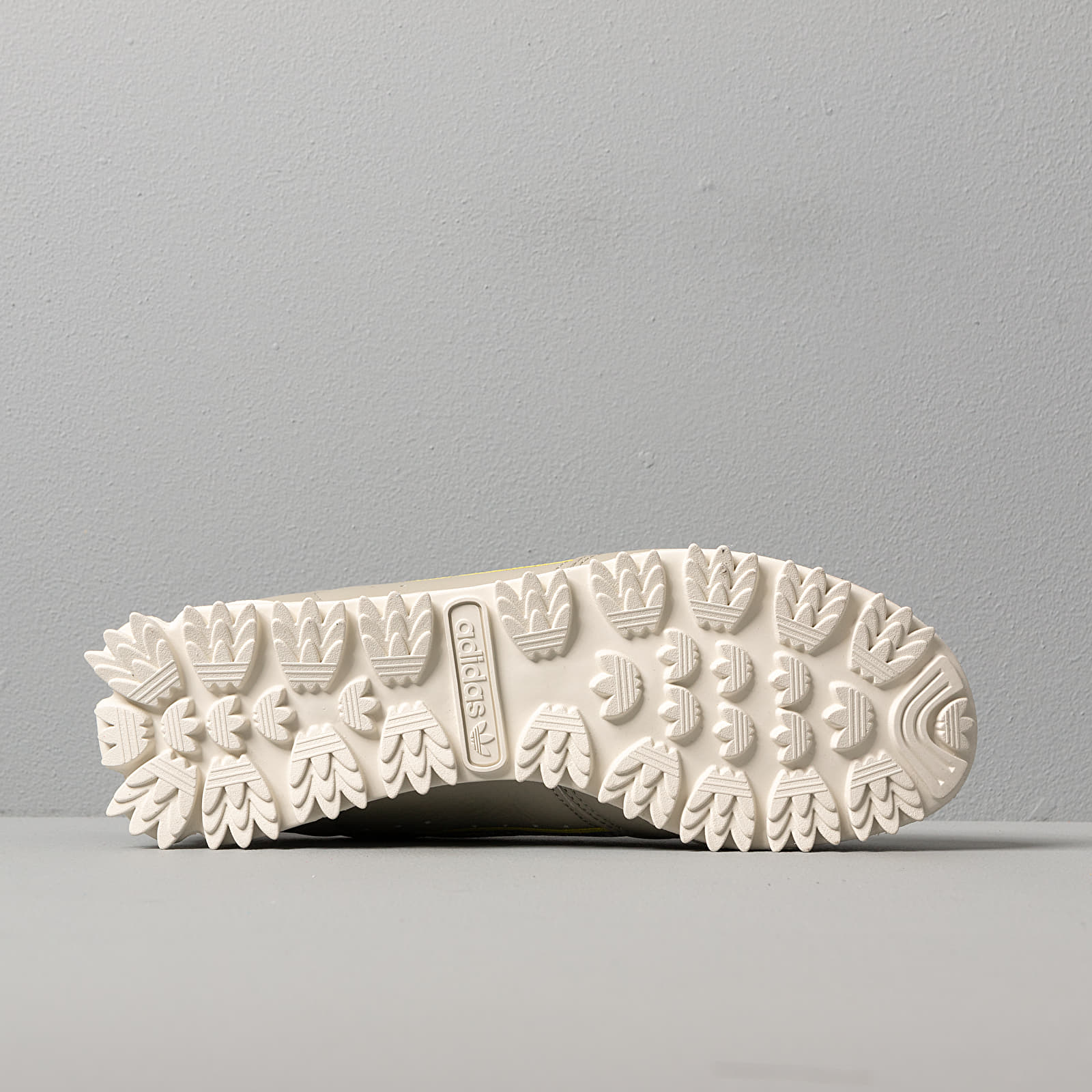 Vyriška avalynė adidas Continental 80 Baara Sesame/ Orb Grey/ Core Black
