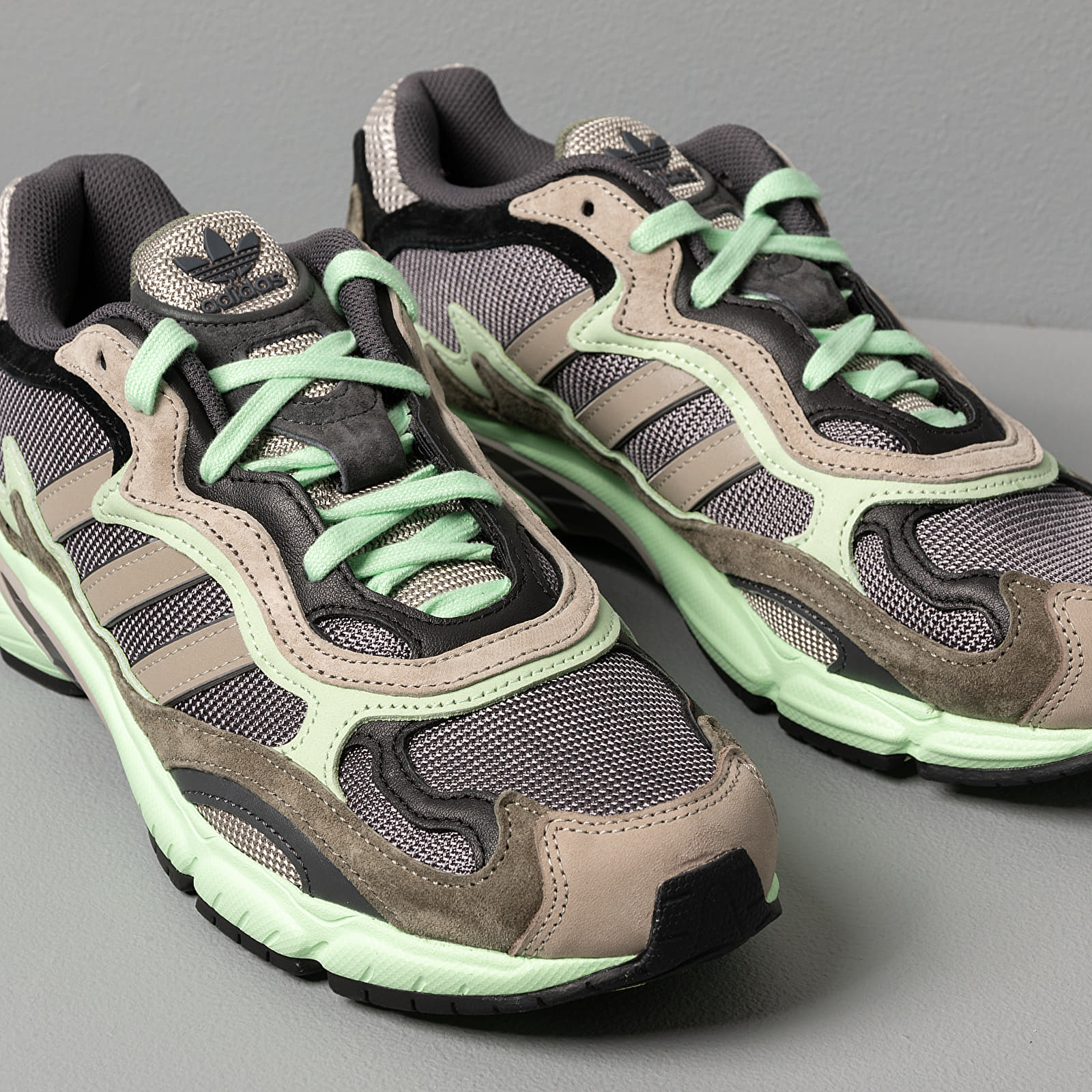 Herren Sneaker und Schuhe adidas Temper Run Grey Six Fear Grey Core Black Footshop