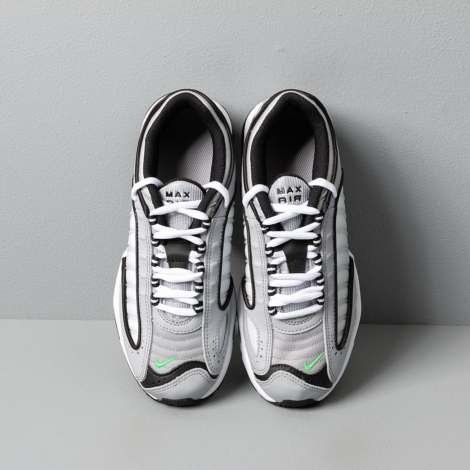 Buty dziecięce Nike Air Max Tailwind IV (GS) Wolf Grey/ Green Spark-White-Black