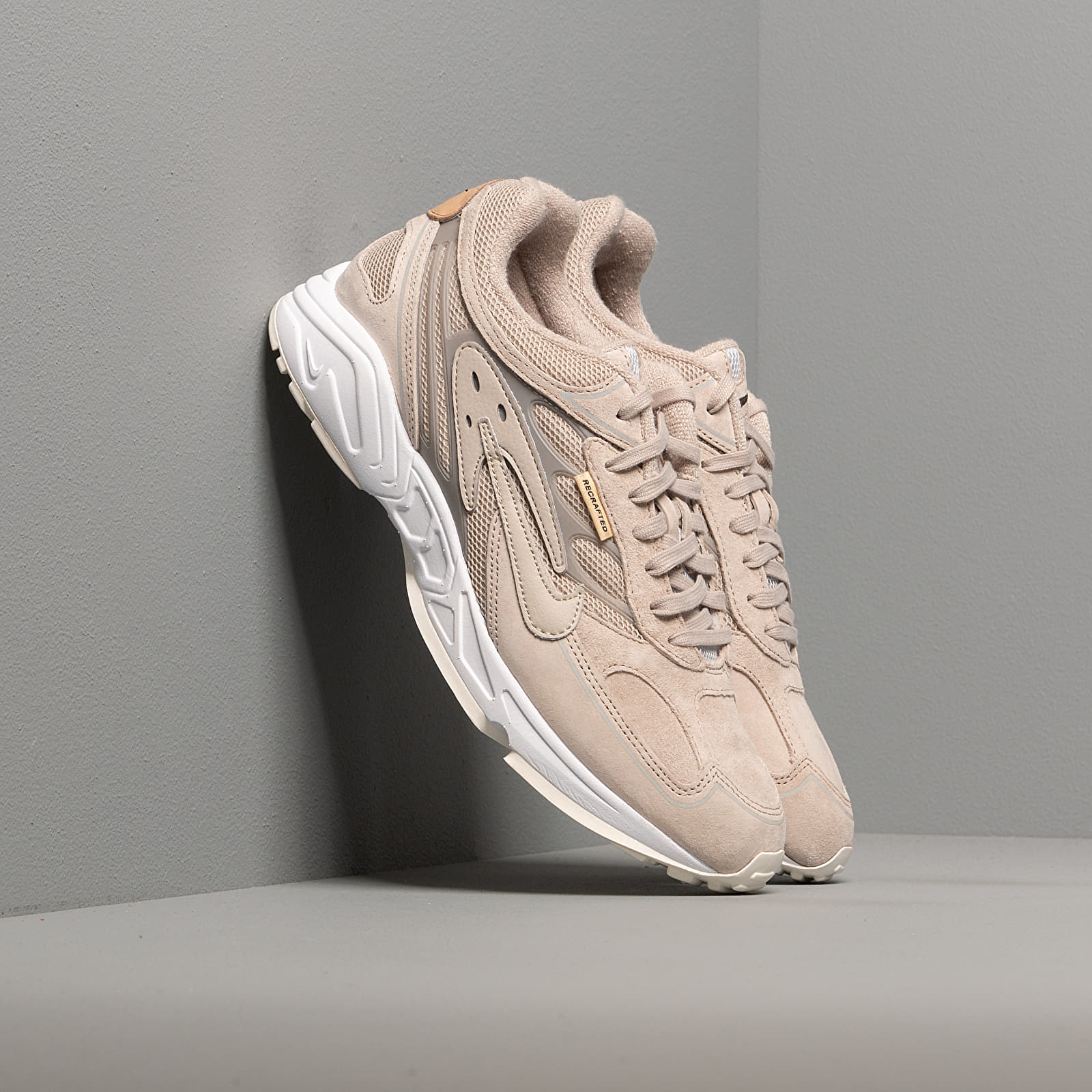 Air max ghost racer sales