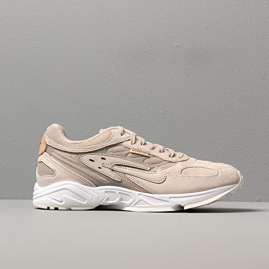 Nike Air Ghost Racer