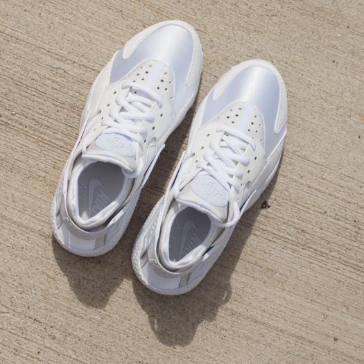 Nike womens air max huarache run running shoe sale