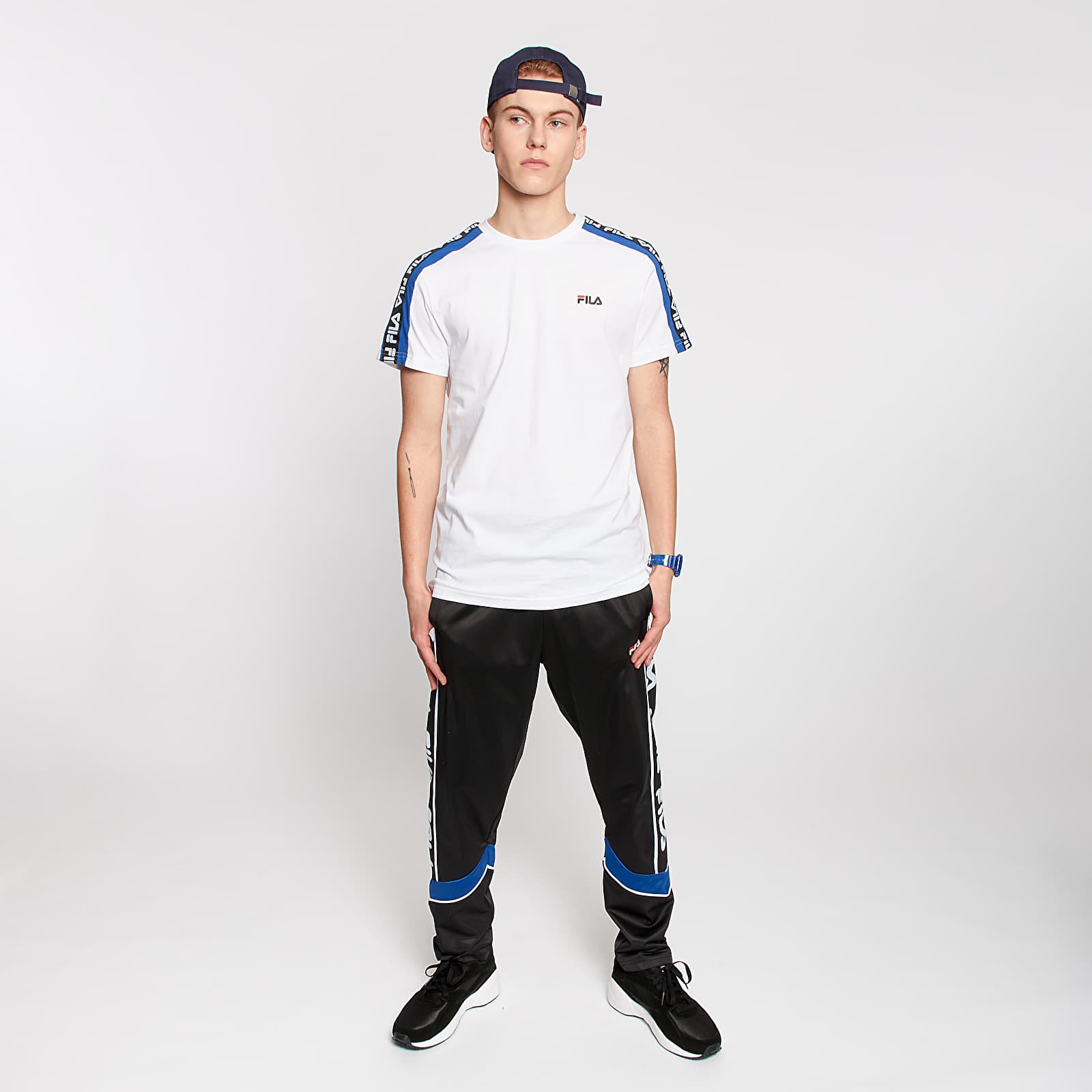 Fila thanos sales