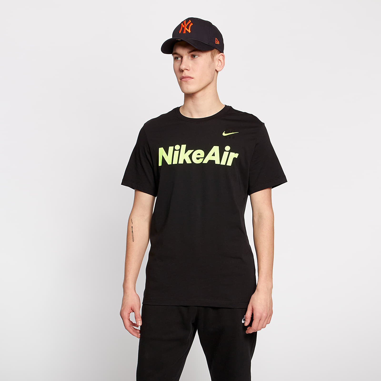 T-shirts Nike Sportswear Air Tee Black/ VoLight