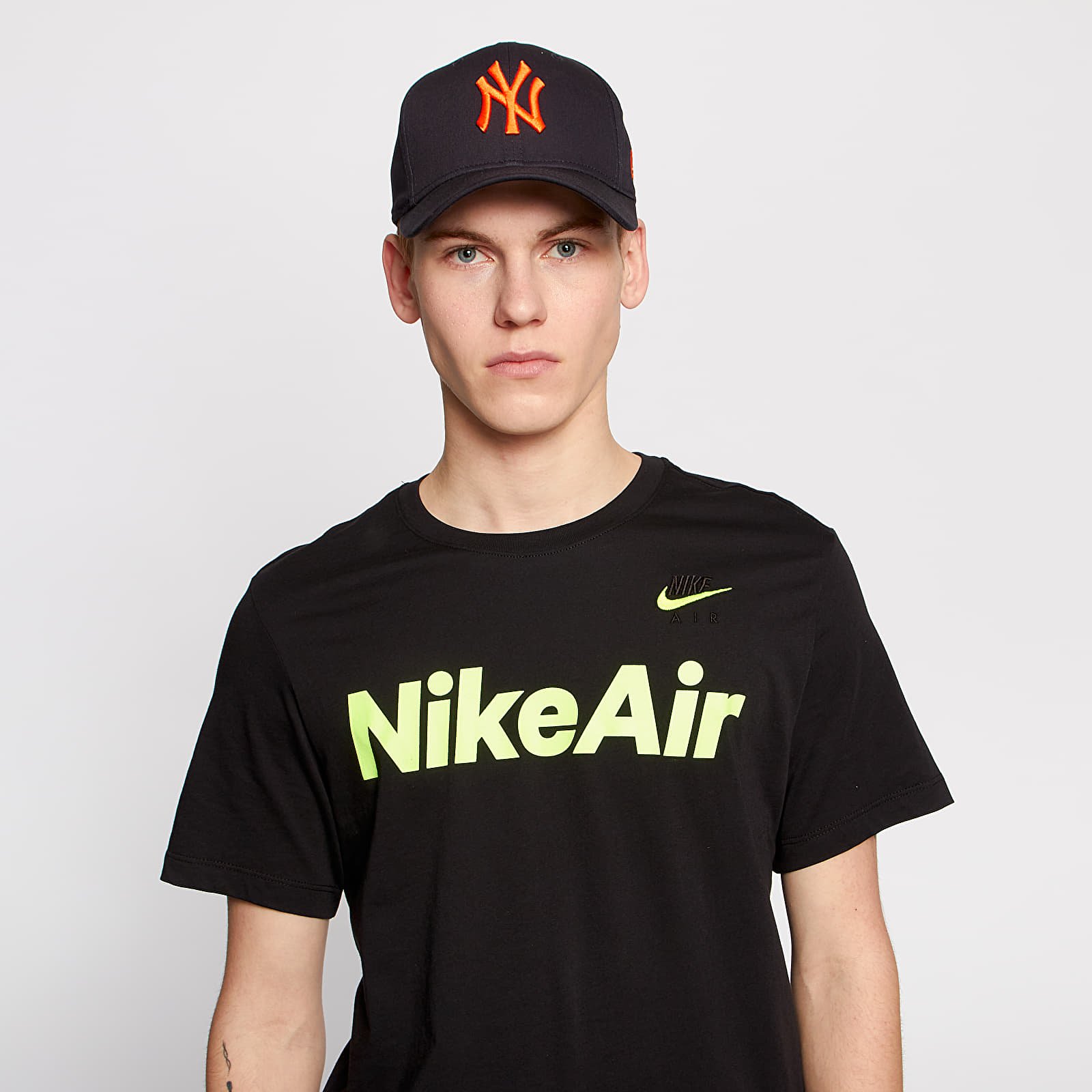 T-shirts Nike Sportswear Air Tee Black/ VoLight