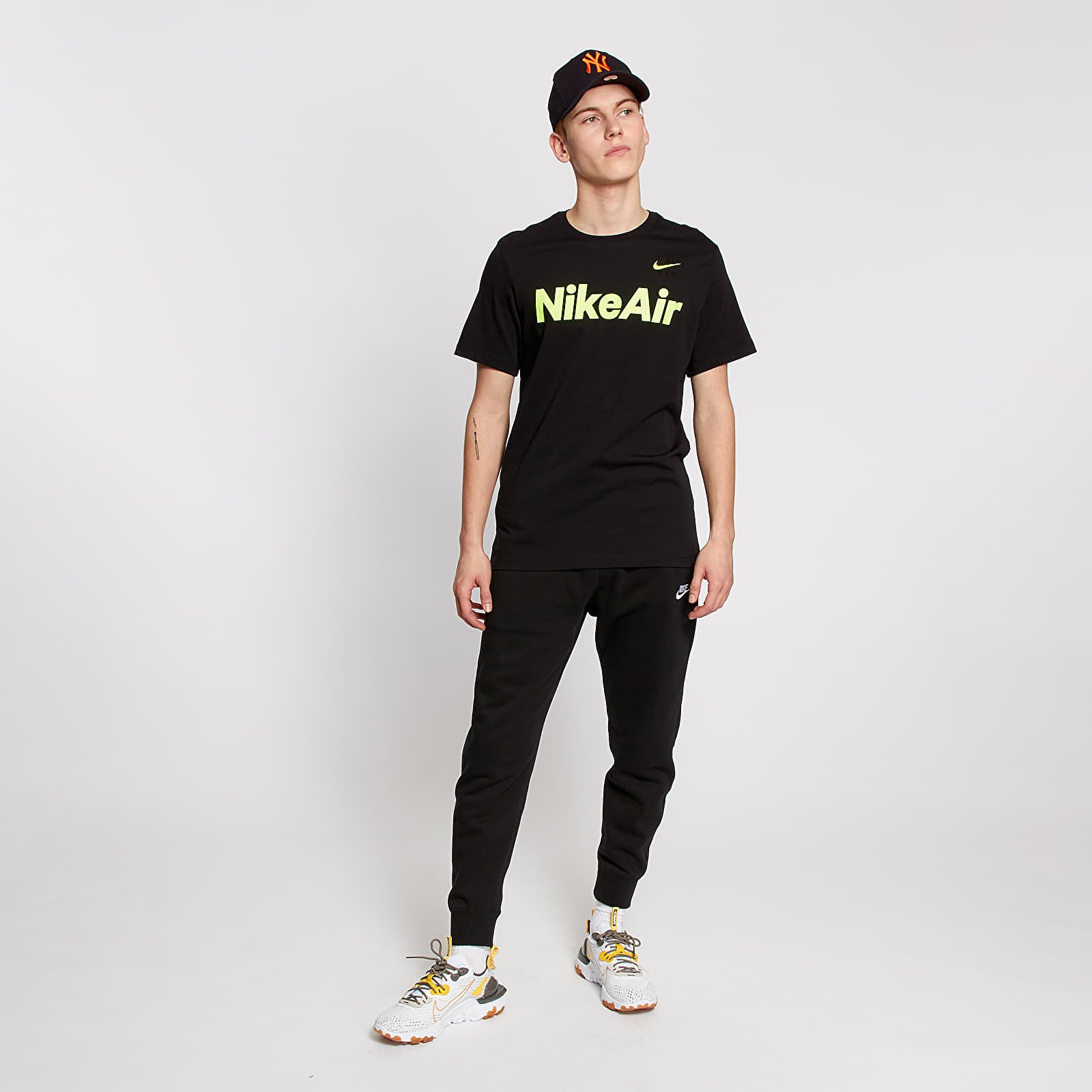 T-shirts Nike Sportswear Air Tee Black/ VoLight