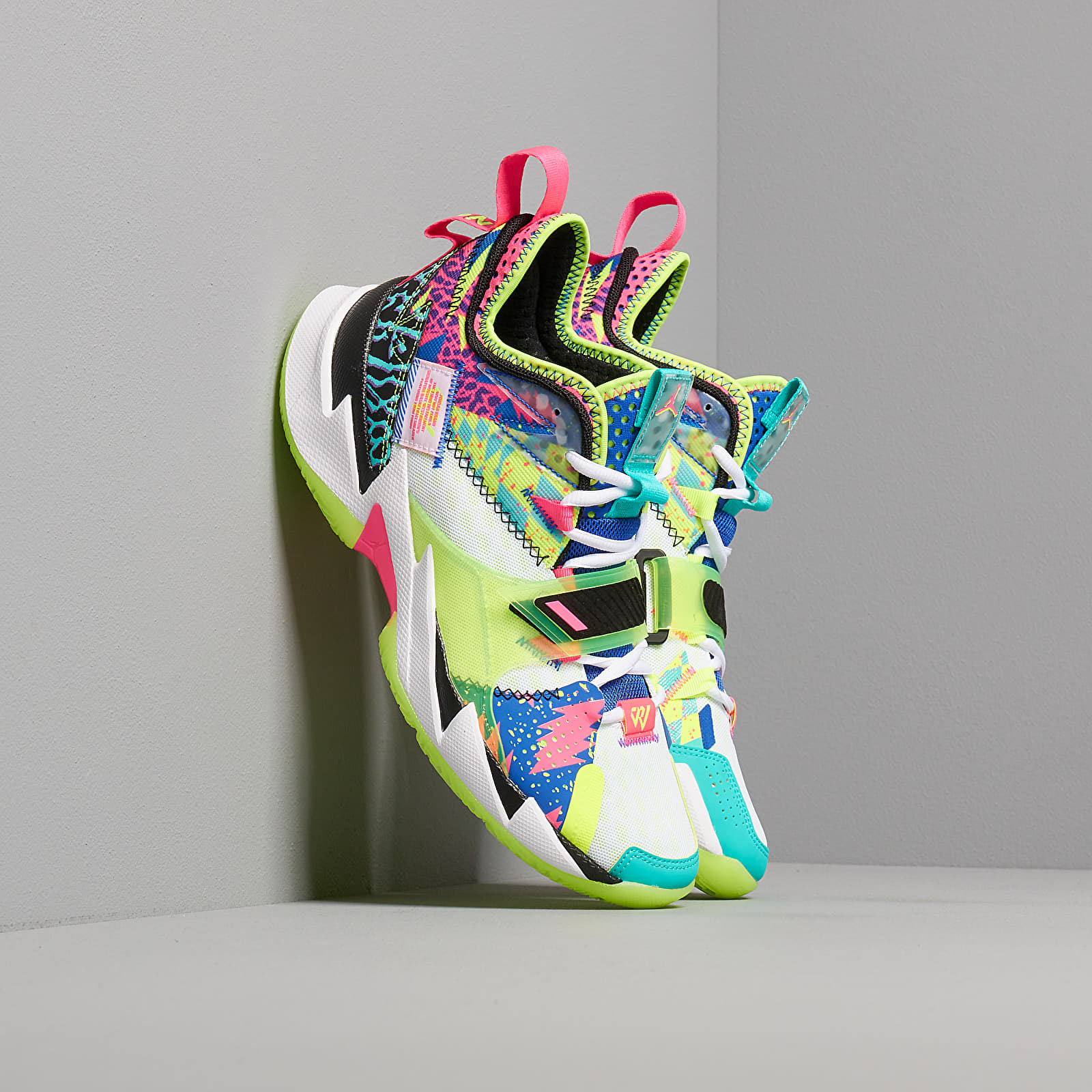 Încălțăminte și sneakerși pentru bărbați Jordan Why Not Zer0.3 White/ Black-Racer Pink-Ghost Green