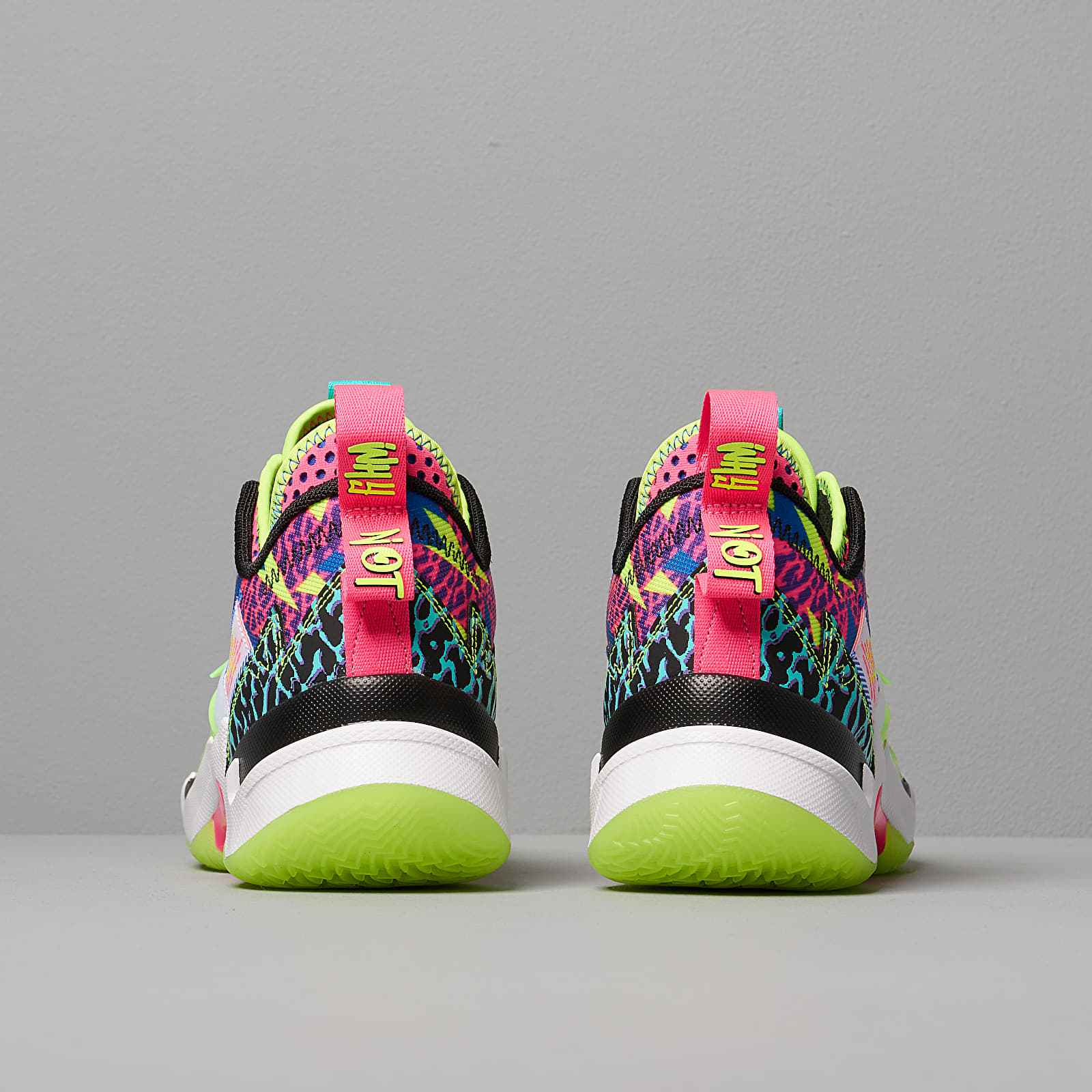 Încălțăminte și sneakerși pentru bărbați Jordan Why Not Zer0.3 White/ Black-Racer Pink-Ghost Green