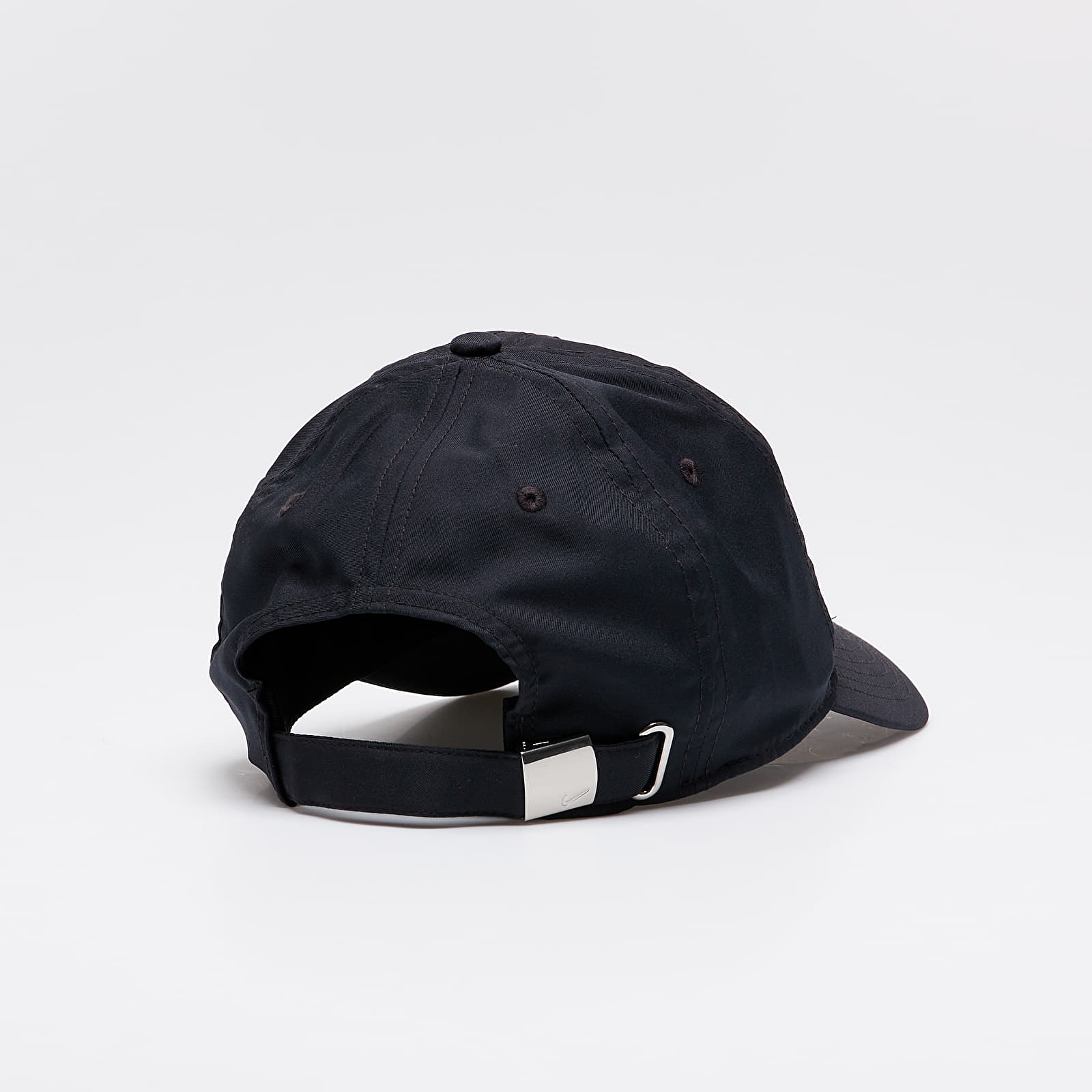 Cappelli Nike Sportswear H86 Metal Swoosh Cap Black/ Metallic Silver