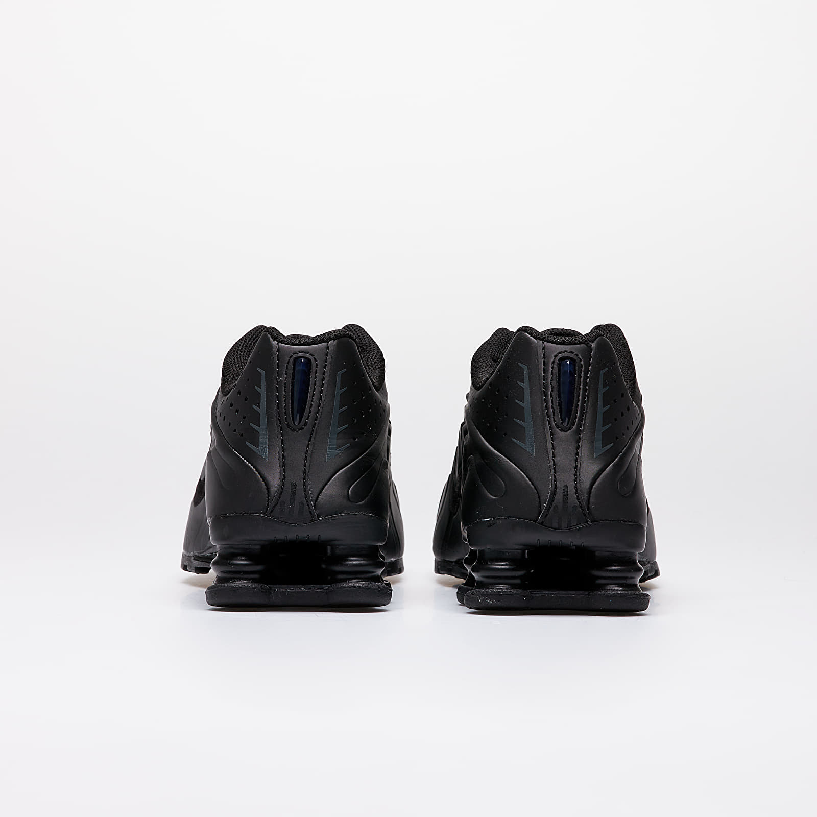 Chaussures et baskets enfants Nike Shox R4 GS Black Black Black