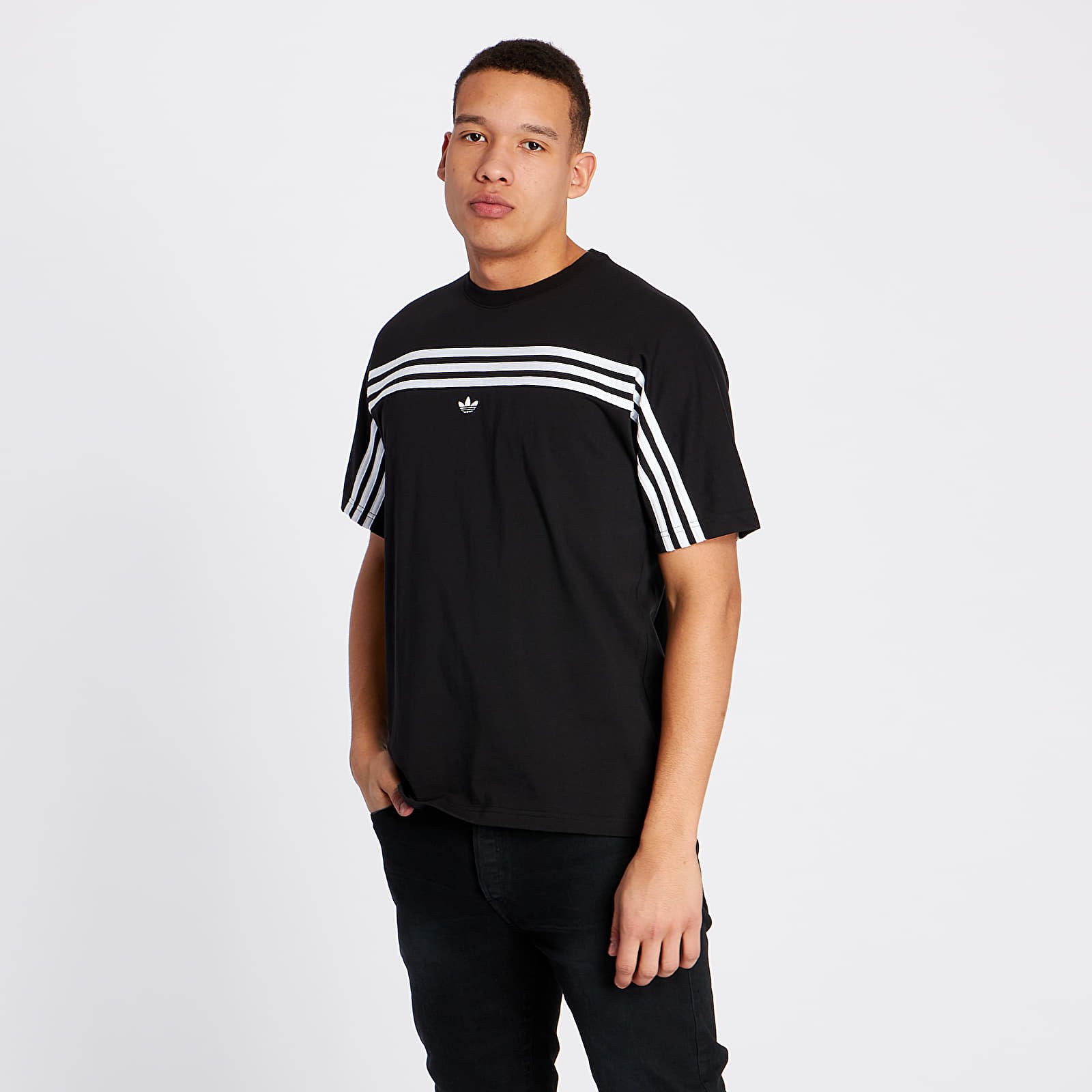 T-skjorter adidas 3Stripe Tee Black/ White