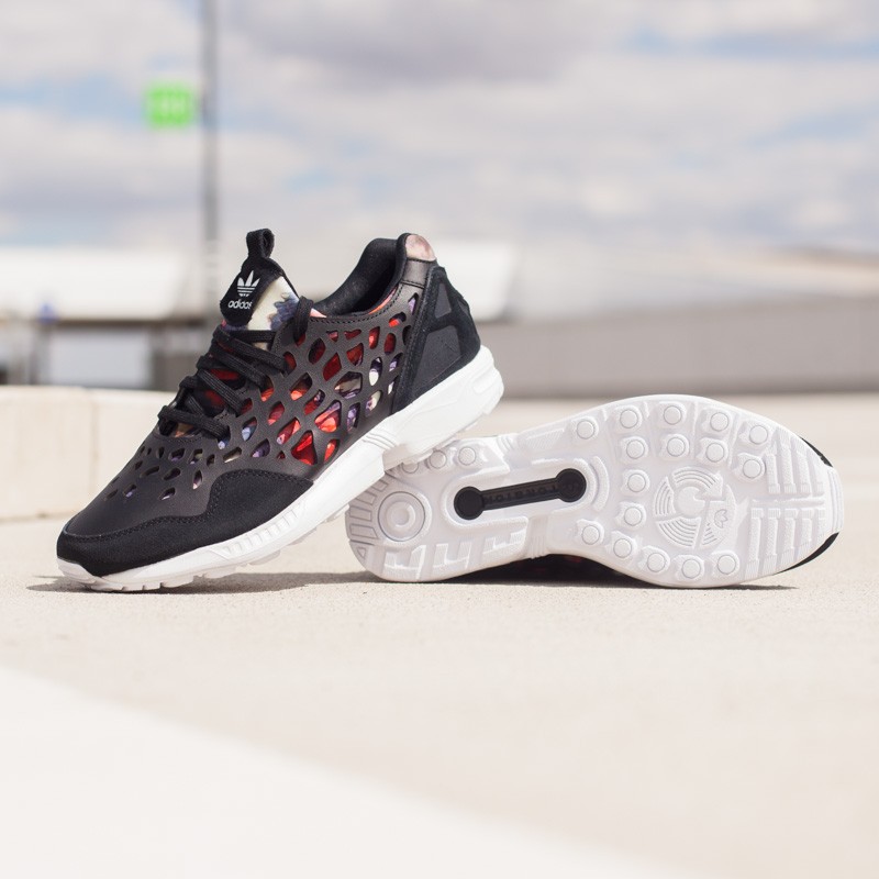 Women s shoes adidas ZX Flux Lace W Core Black White Footshop