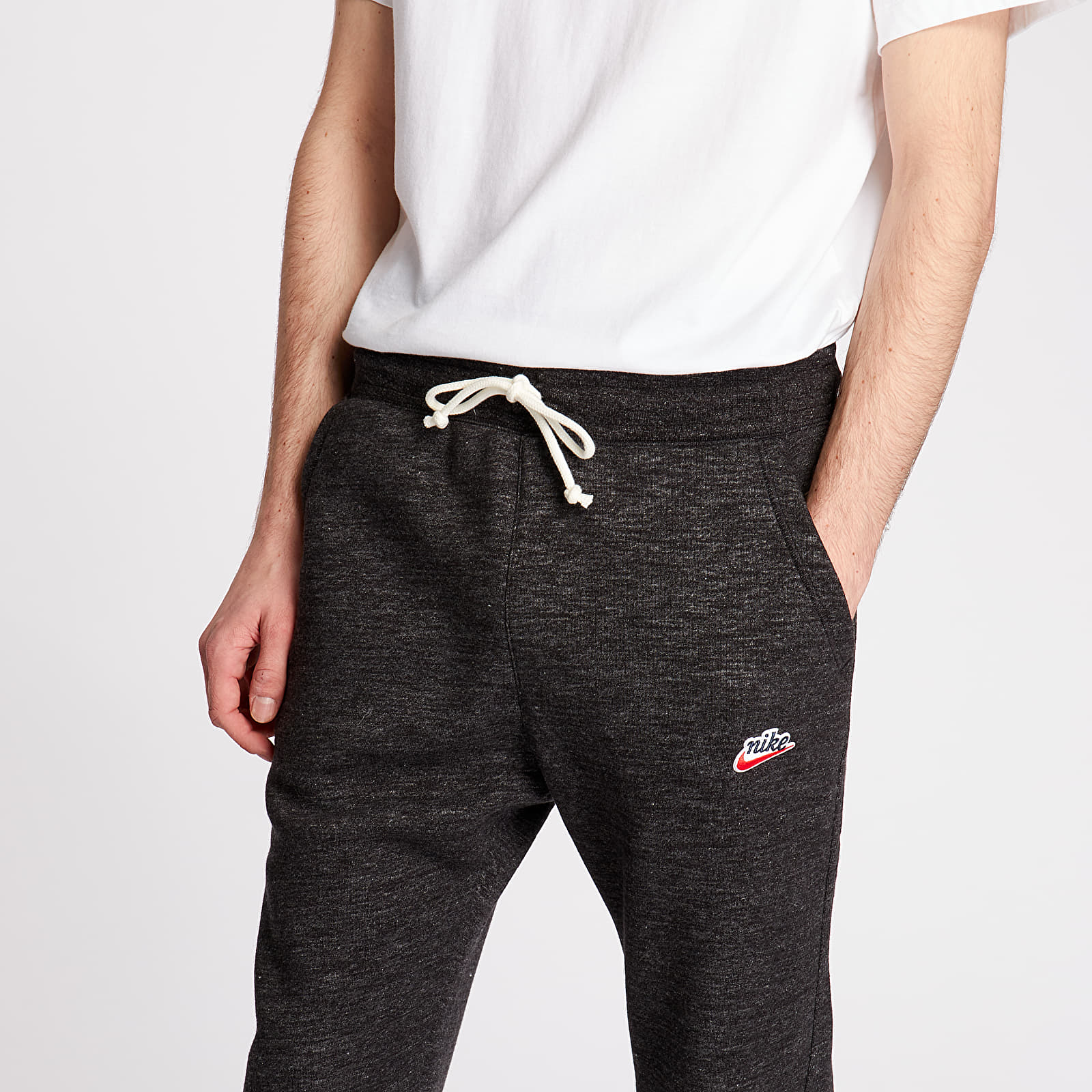 Nike heritage jogger pants sale