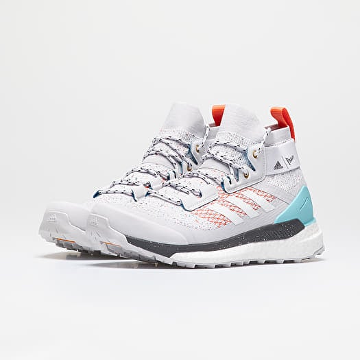 Adidas terrex free hiker consortium top