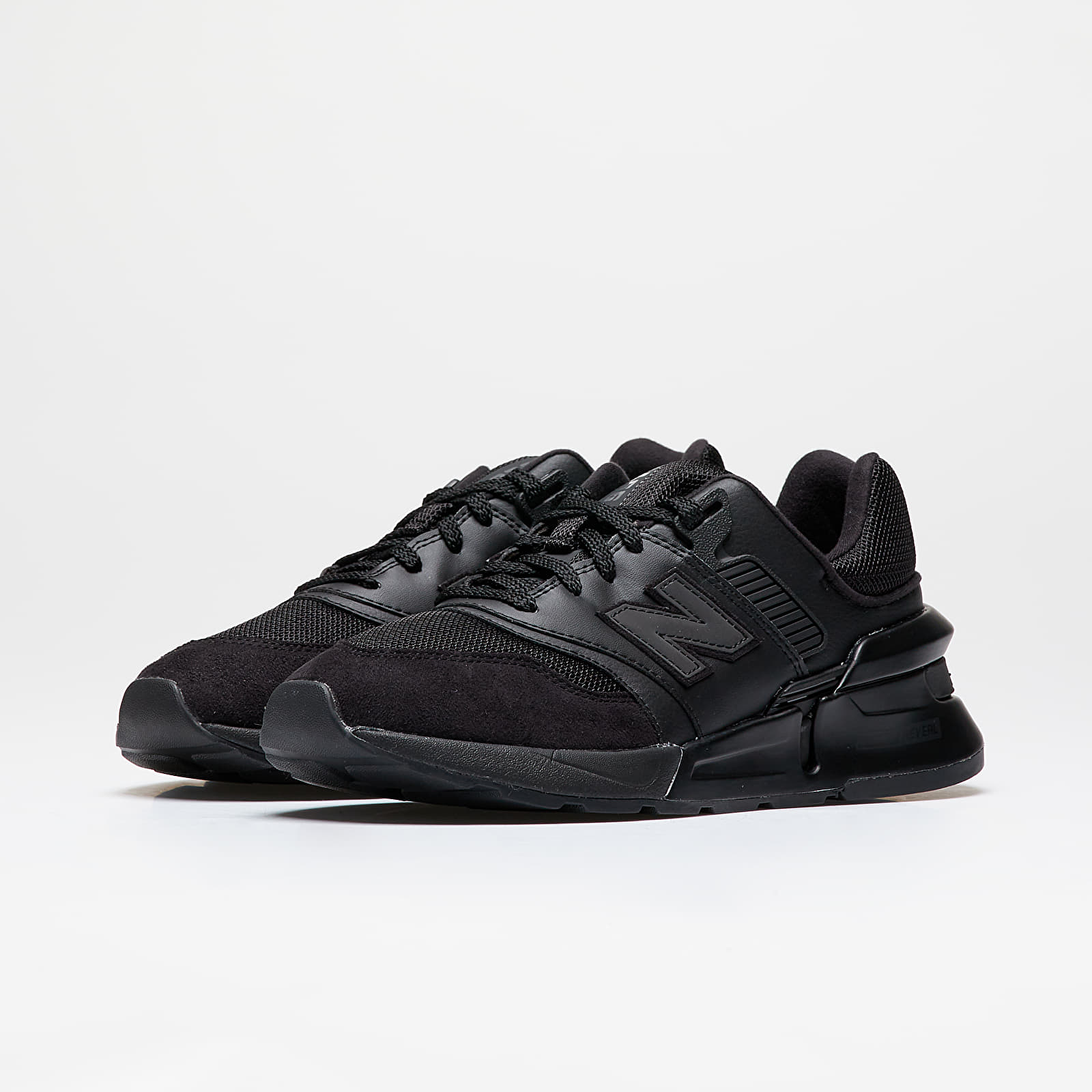 Men s shoes New Balance 997 Black Footshop