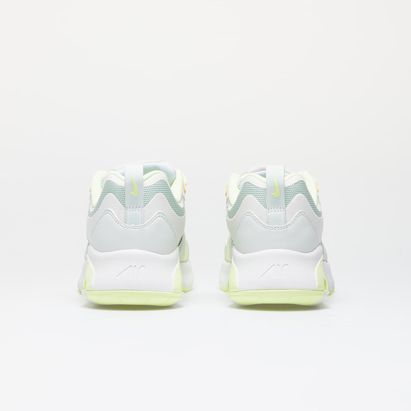 Chaussures et baskets femme Nike W Air Max 200 Pistachio Frost/ Black-Spruce Aura