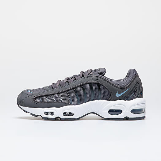 Nike air max tailwind 4 price new arrivals