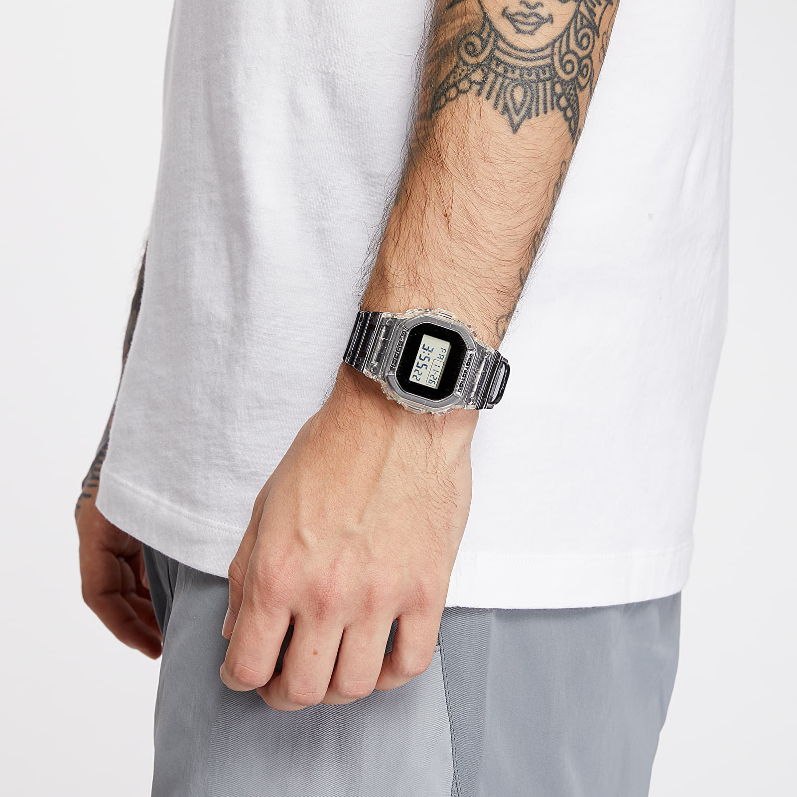 G shock dw 5600sk top