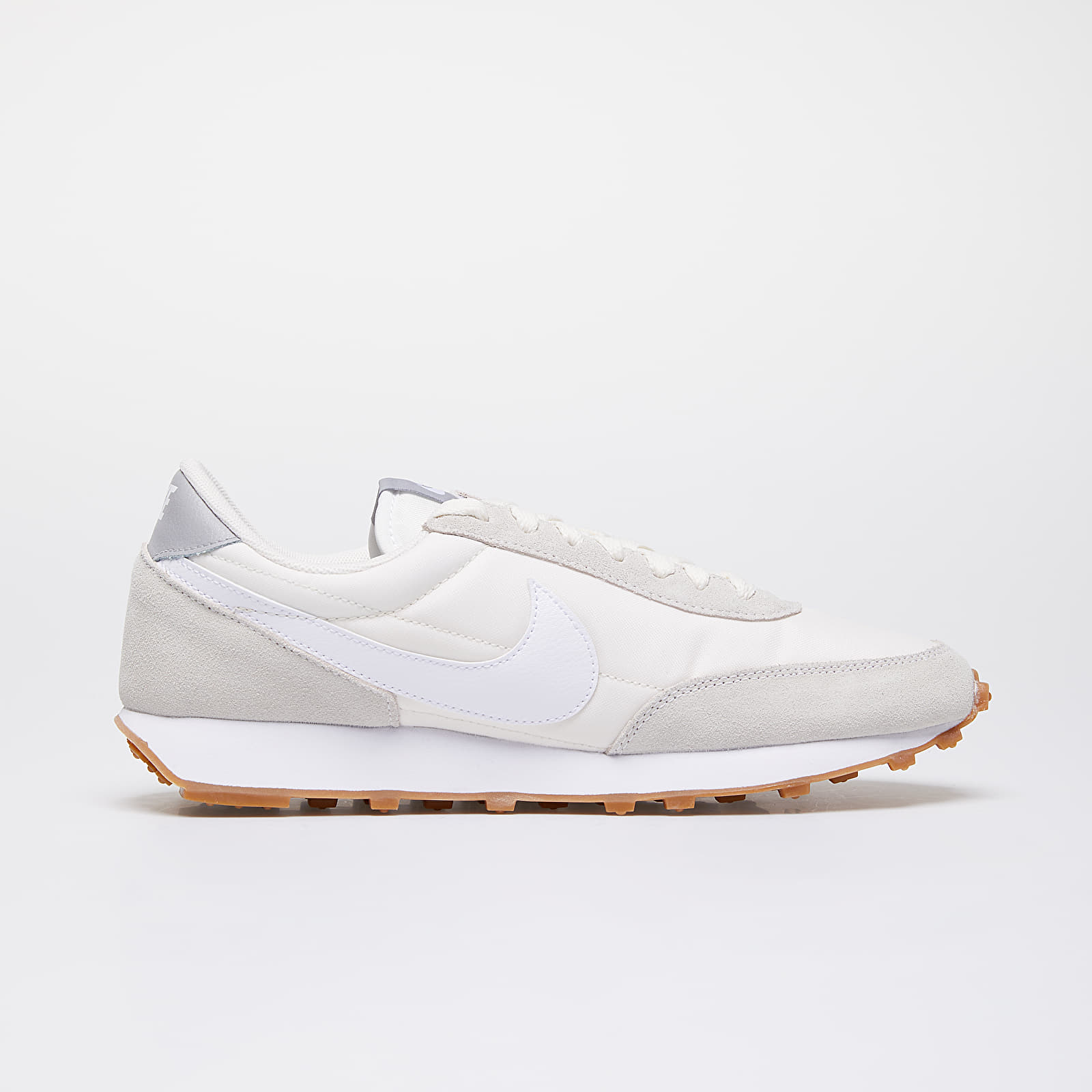 Încălțăminte și sneakerși pentru femei Nike W Daybreak Summit White/ White-Pale Ivory