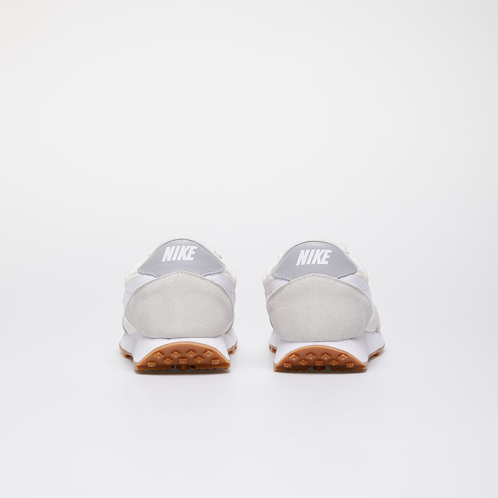 Încălțăminte și sneakerși pentru femei Nike W Daybreak Summit White/ White-Pale Ivory