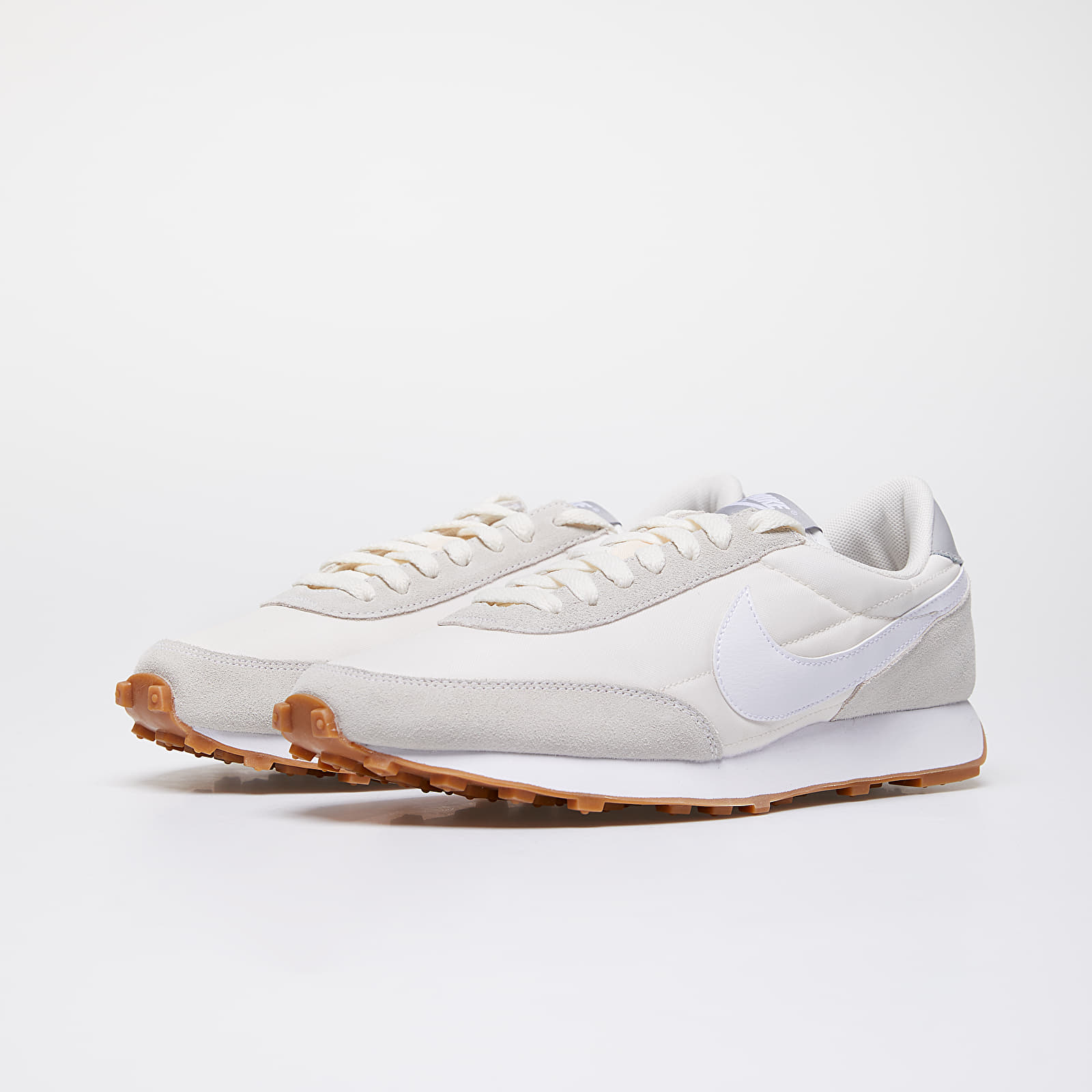 Încălțăminte și sneakerși pentru femei Nike W Daybreak Summit White/ White-Pale Ivory