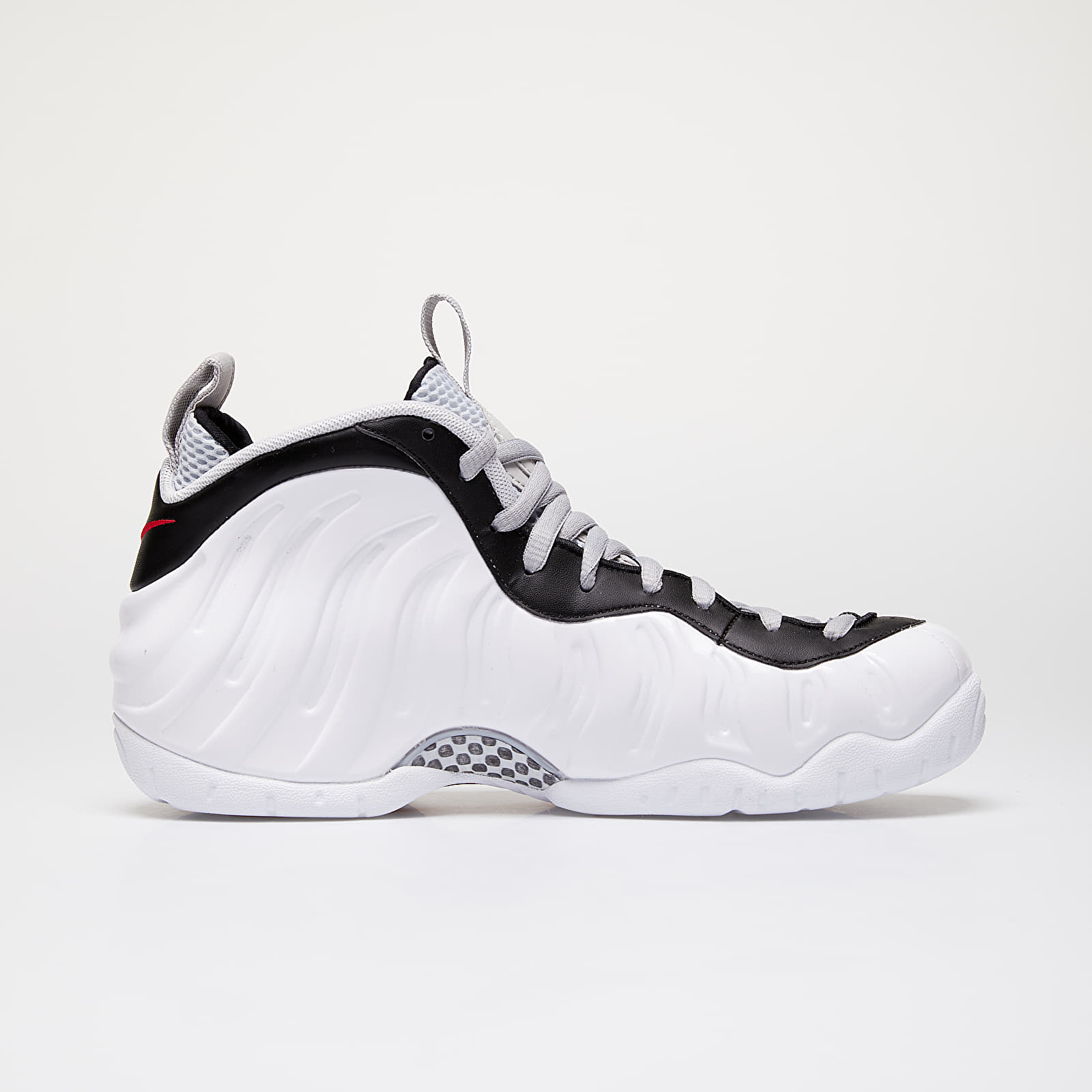 Black white foamposites discount