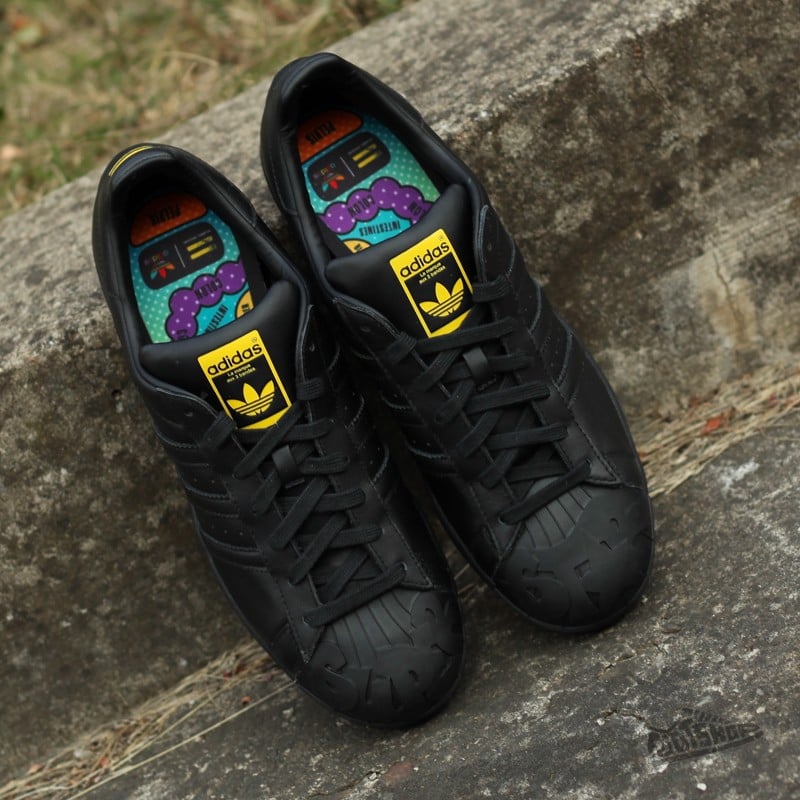 Adidas superstar pharrell supershell hotsell