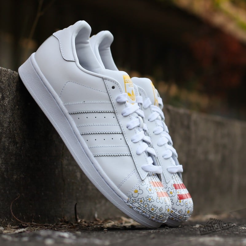 Men s shoes adidas Superstar Pharrell Supershell Ftw White Yellow Footshop