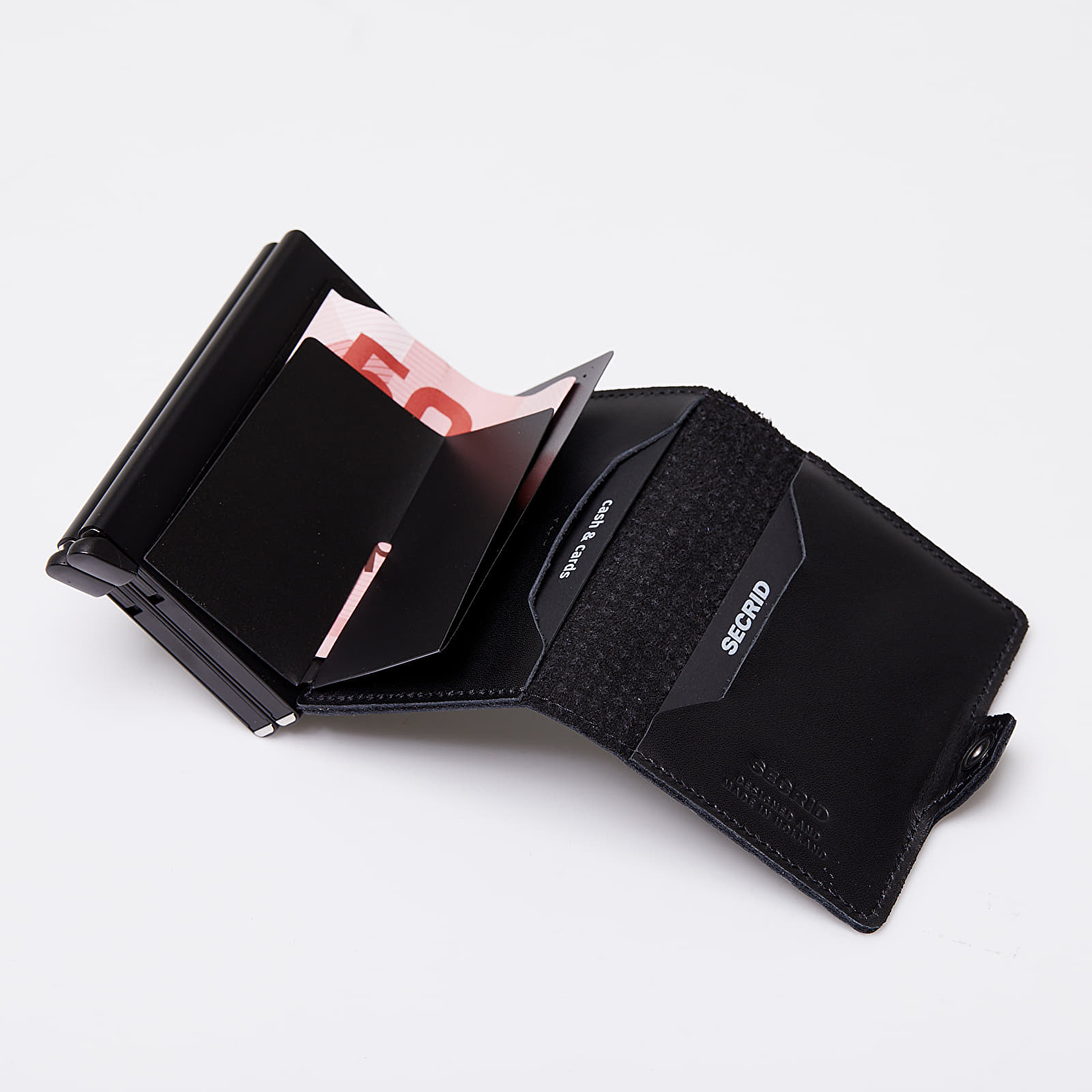 Peněženky SECRID Twinwallet Perforated Black