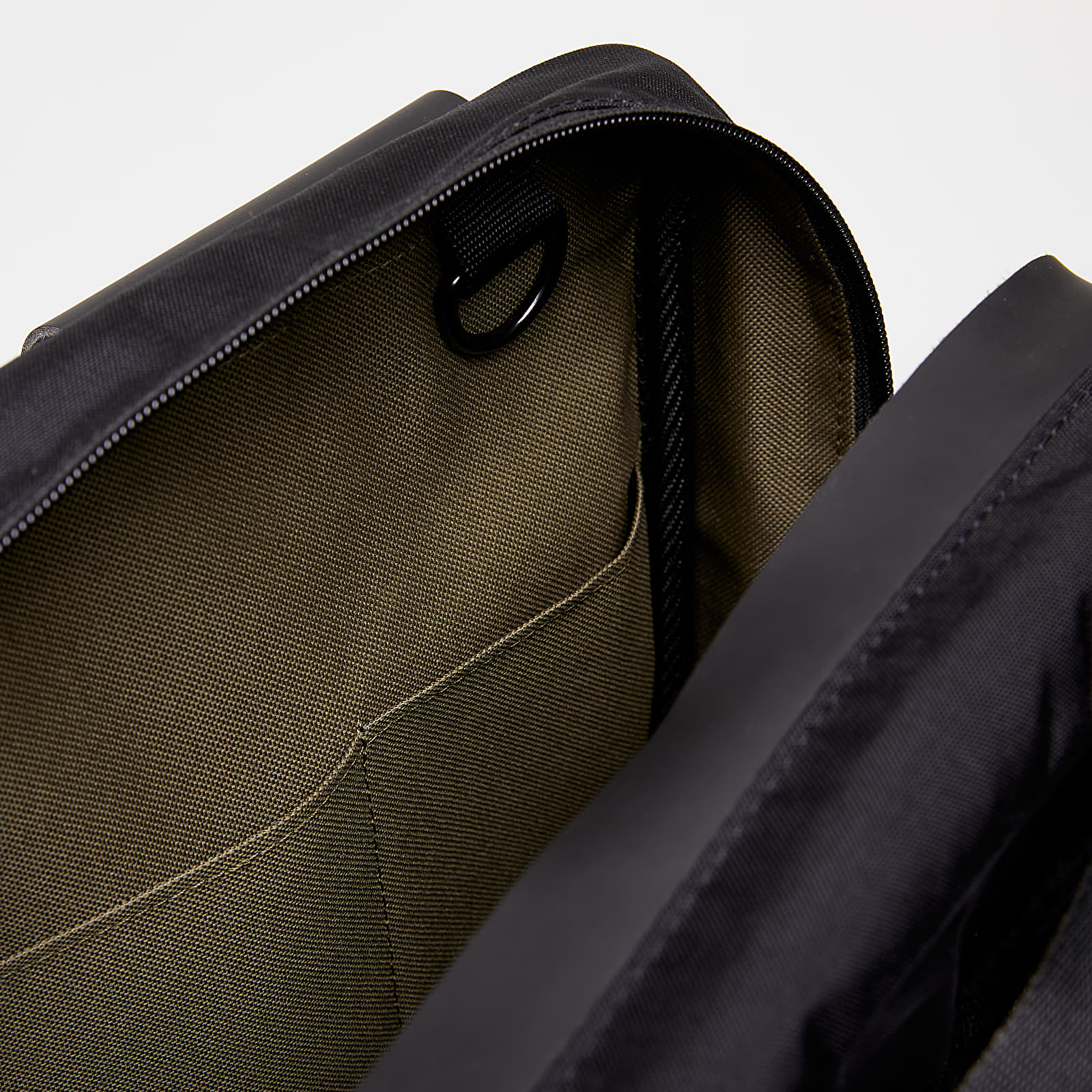 Sacs à dos NAUT Rover Backpack Black